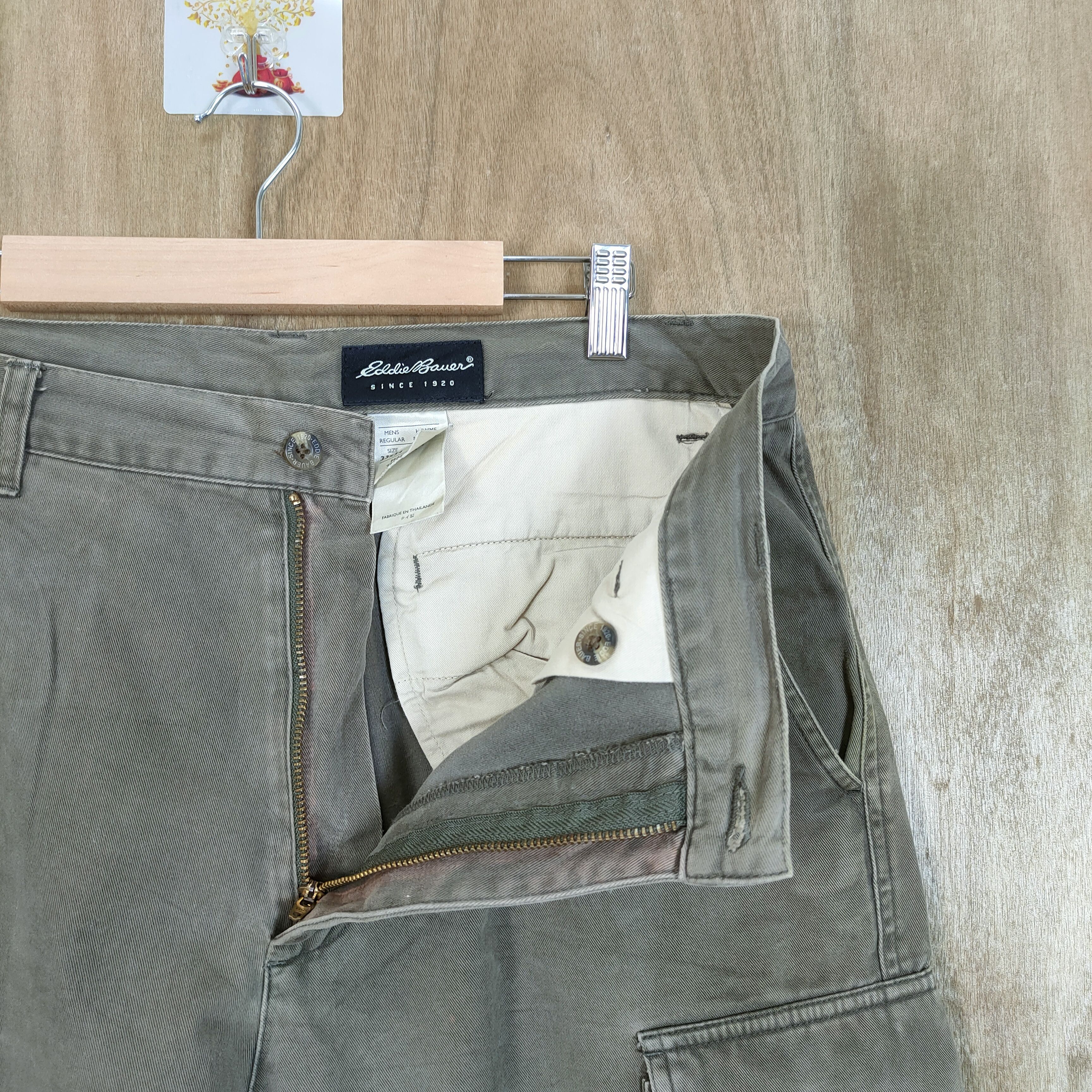 Eddie Bauer VINTAGE EDDIE BAUER FADED BROWN CARGO PANTS Size US 34 / EU 50 - 7 Thumbnail