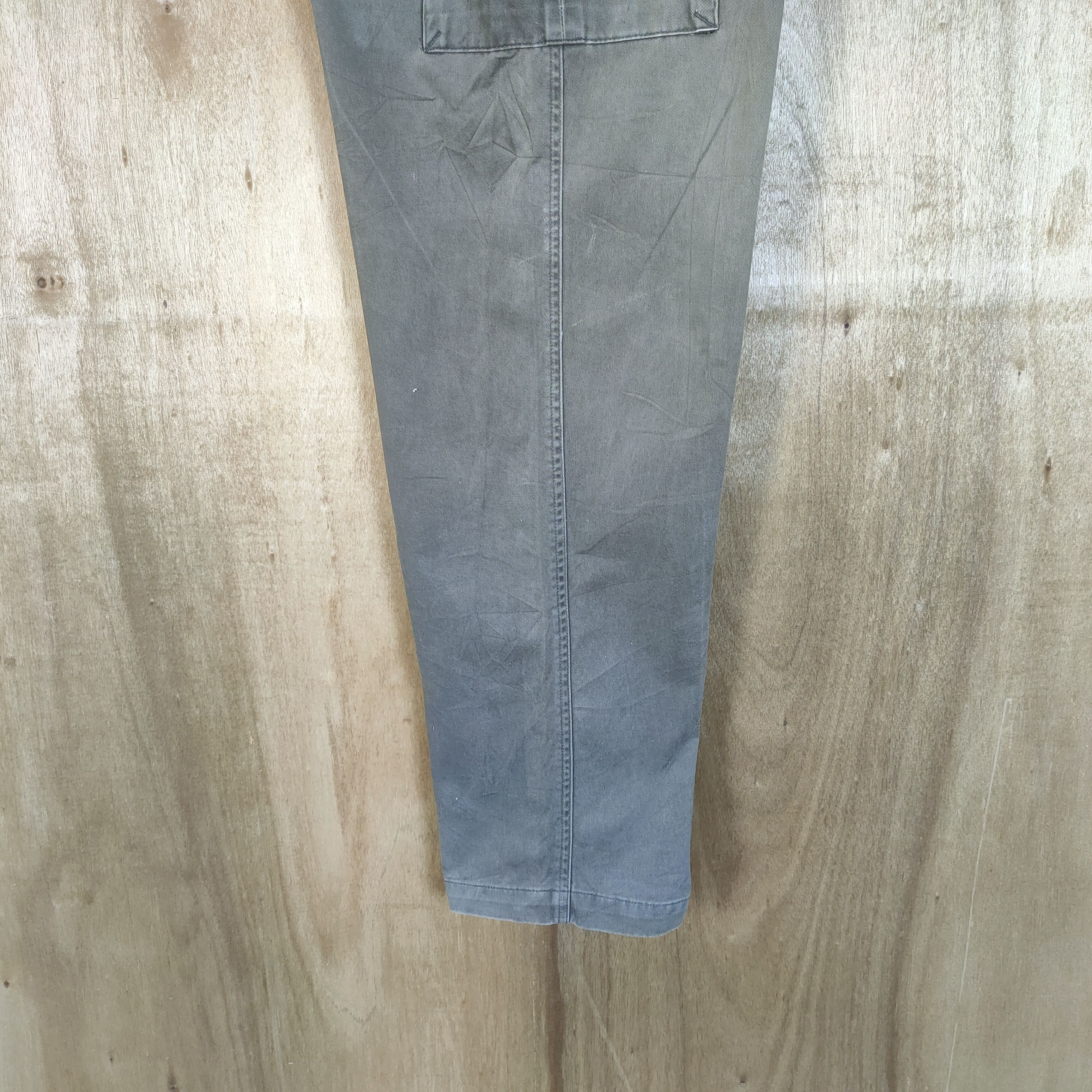 Eddie Bauer VINTAGE EDDIE BAUER FADED BROWN CARGO PANTS Size US 34 / EU 50 - 10 Thumbnail