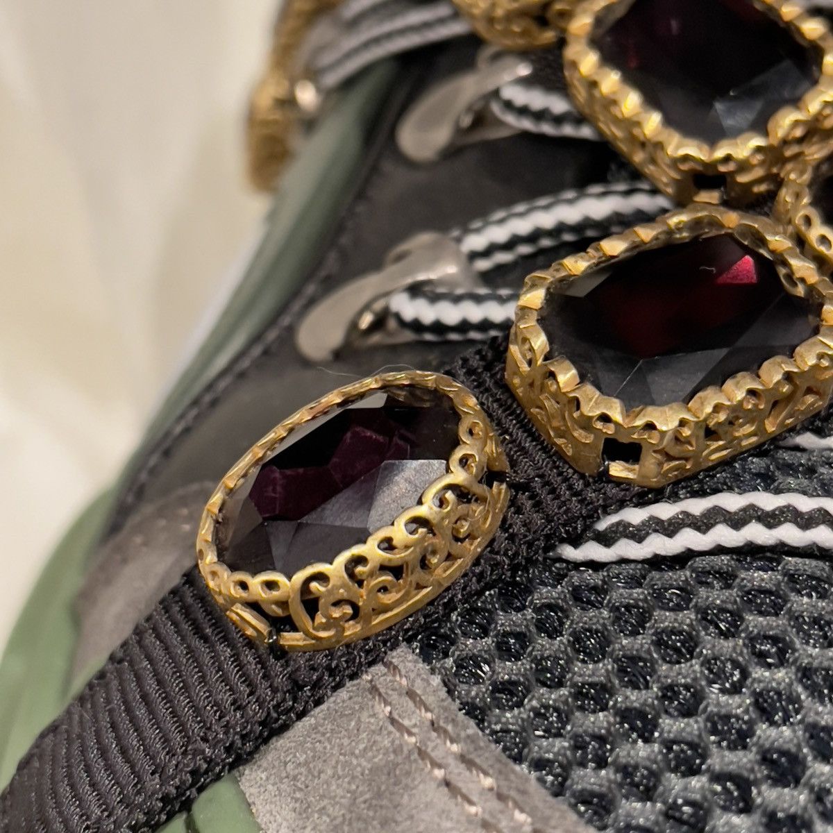Gucci gucci chunky sega with crystal Size US 10.5 / EU 43-44 - 11 Thumbnail