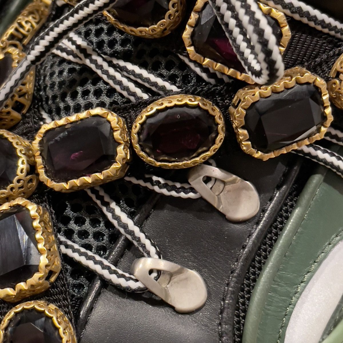 Gucci gucci chunky sega with crystal Size US 10.5 / EU 43-44 - 14 Thumbnail
