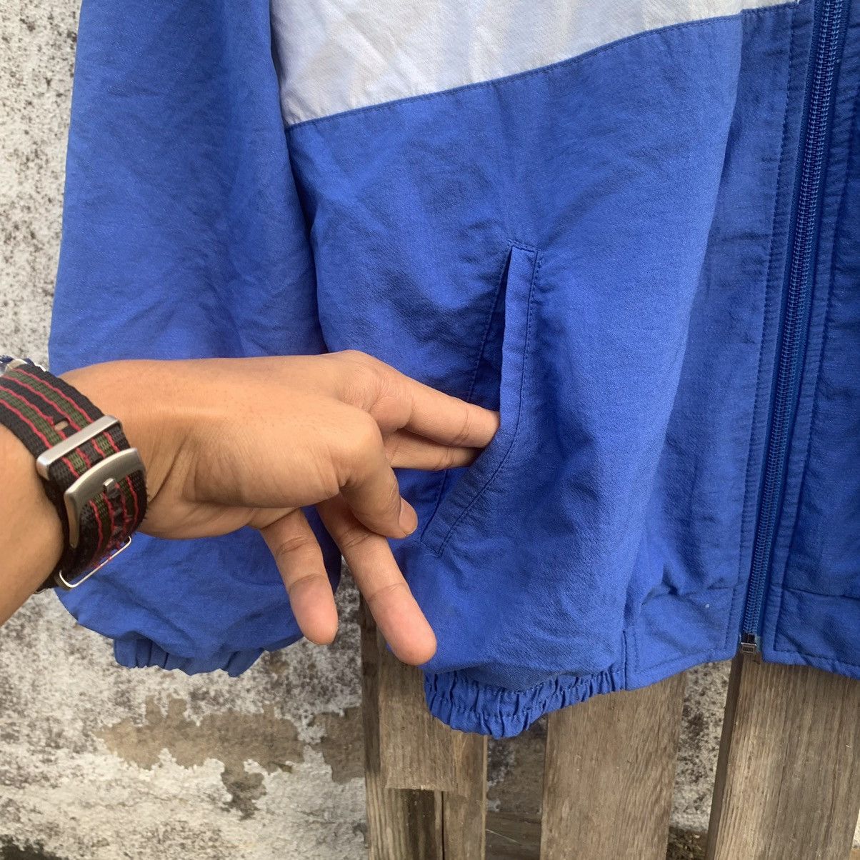 Sergio Tacchini × Vintage 💥 1990’s VINTAGE SERGIO TACCINI RAINBOW STRIPED JACKET Size US L / EU 52-54 / 3 - 7 Thumbnail