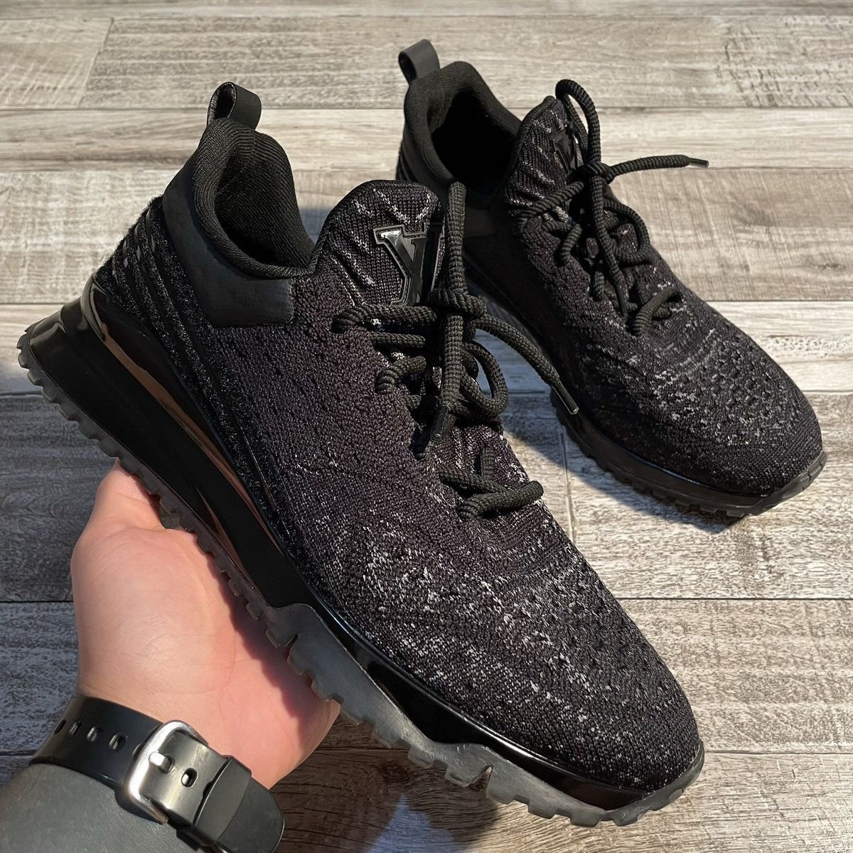 vuitton sneakers vnr