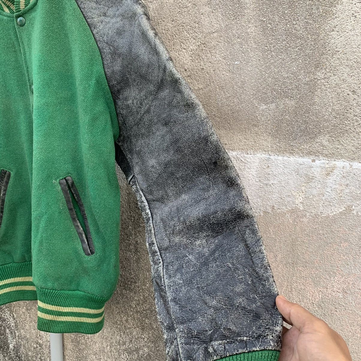 Vintage ACCEPT OFFERS 🛒 Vintage Varsity Leather Sleeve Faded Jacket Size US M / EU 48-50 / 2 - 8 Thumbnail
