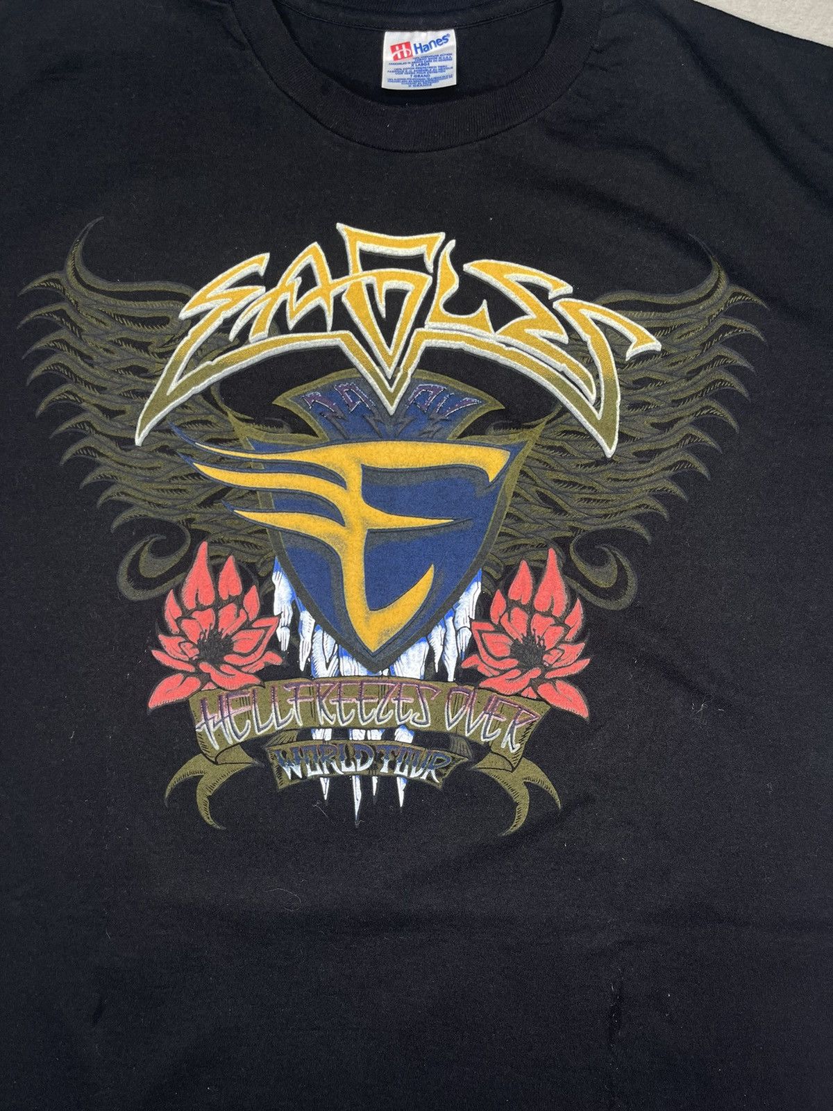 Band Tees Vintage Eagles tour tee Size US XL / EU 56 / 4 - 3 Thumbnail