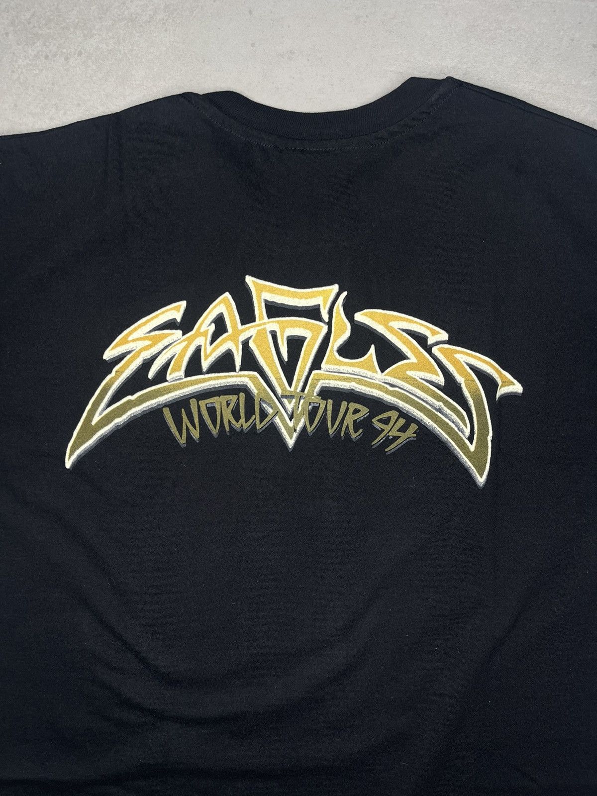 Band Tees Vintage Eagles tour tee Size US XL / EU 56 / 4 - 6 Thumbnail