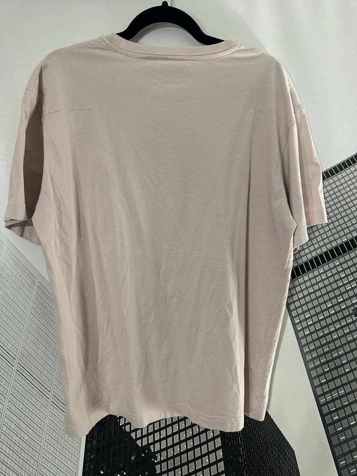 Dior × Kaws Dior X KAWS Bee Tee Pink Size US L / EU 52-54 / 3 - 9 Thumbnail