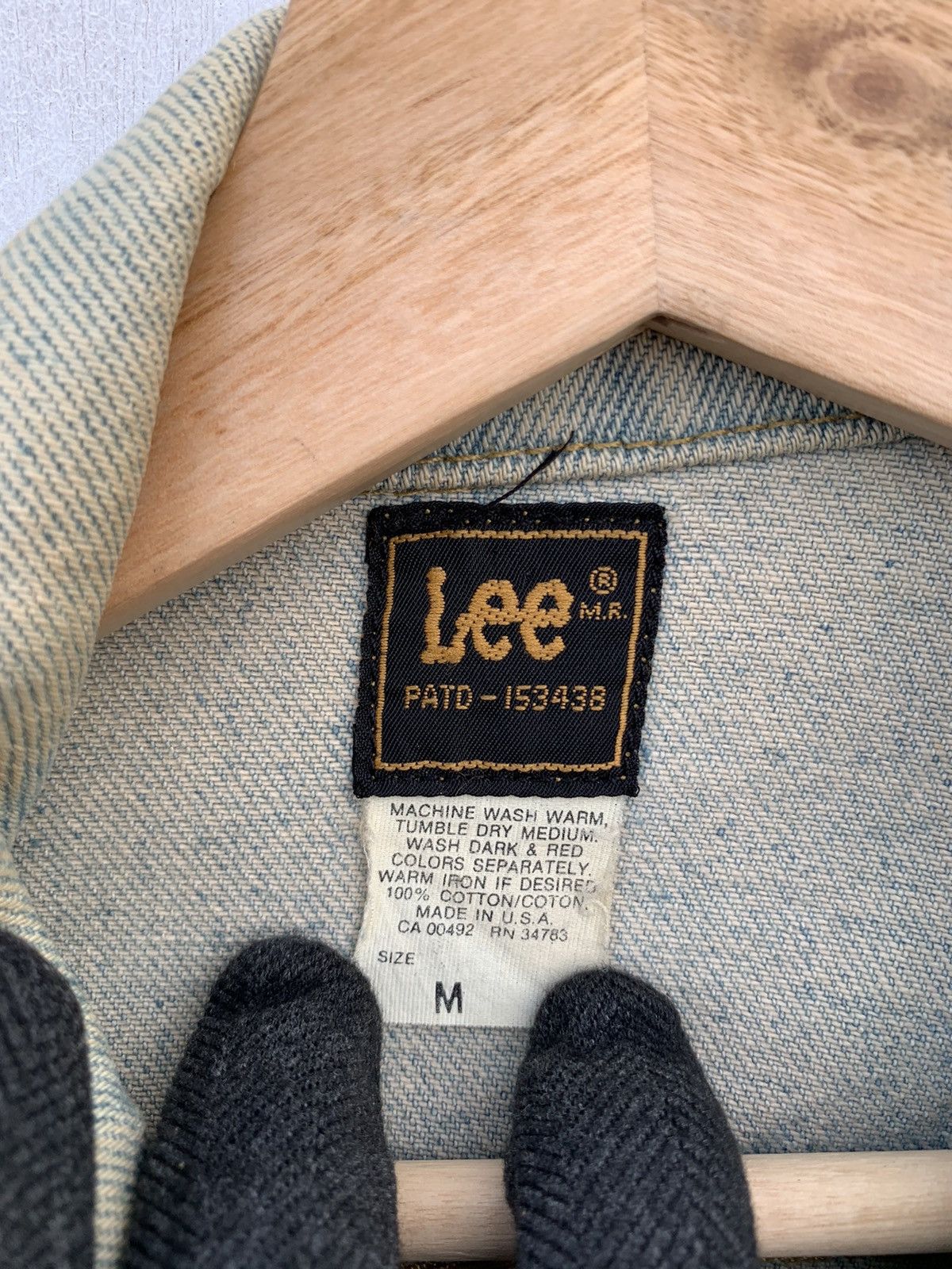 If Six Was Nine × Lee × Vintage Vintage Trucker Lee Made in Usa Faded Colours Size US M / EU 48-50 / 2 - 18 Thumbnail