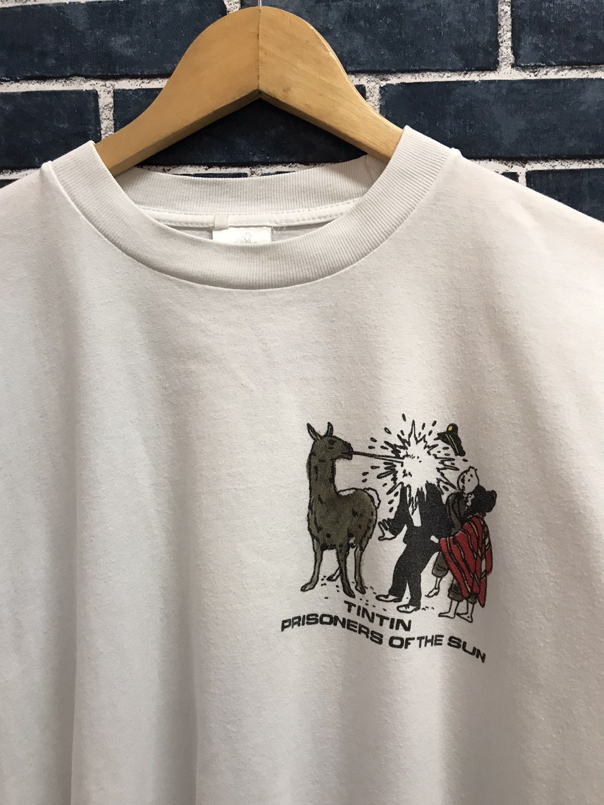 Cartoon Network × Vintage Vintage 90’s TinTin Prisoners Of The Sun Big Print tee Size US L / EU 52-54 / 3 - 8 Thumbnail
