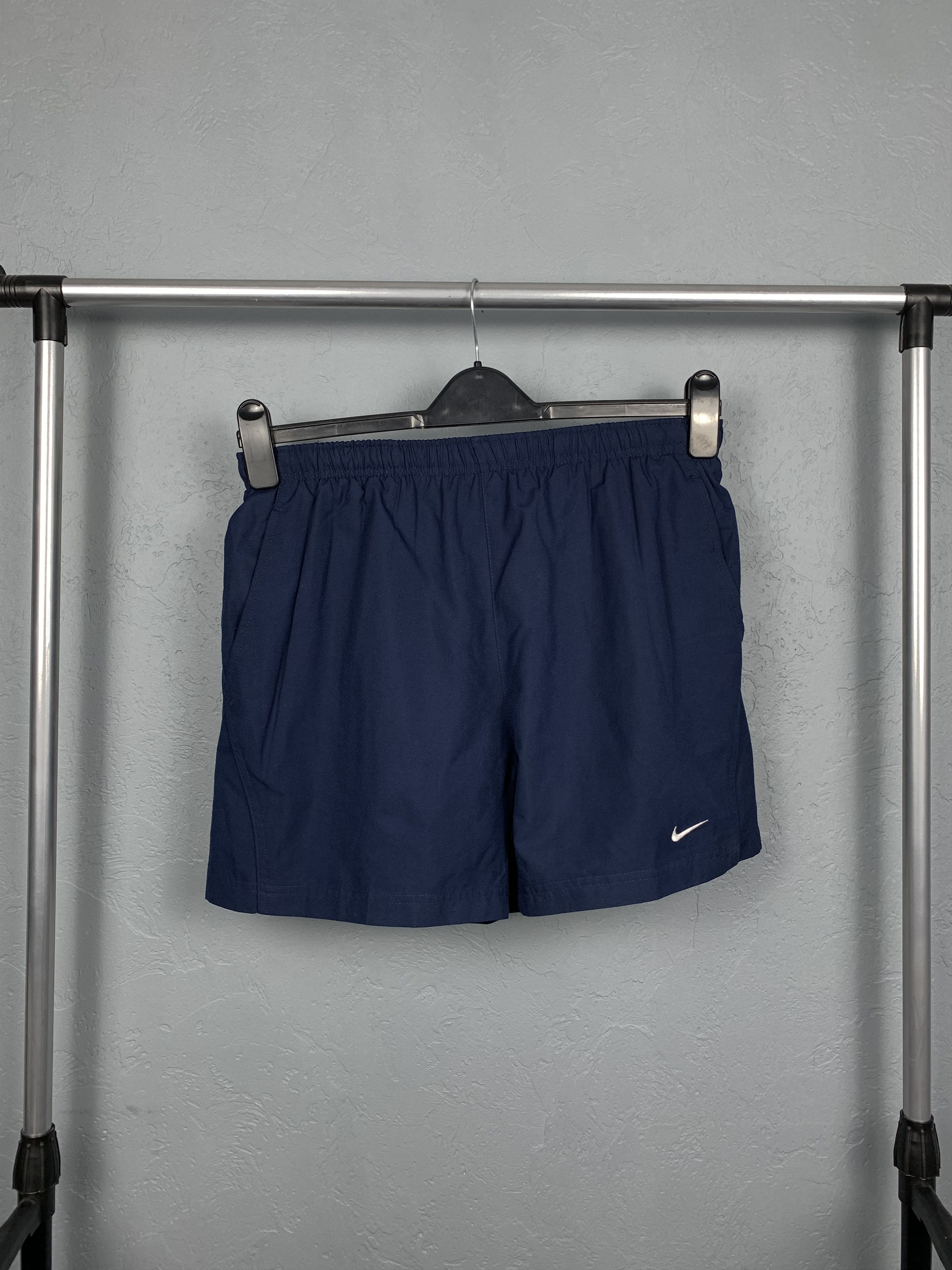 Nike Vintage Nike Mens Nylon Shorts Y2K Size US 30 / EU 46 - 1 Thumbnail