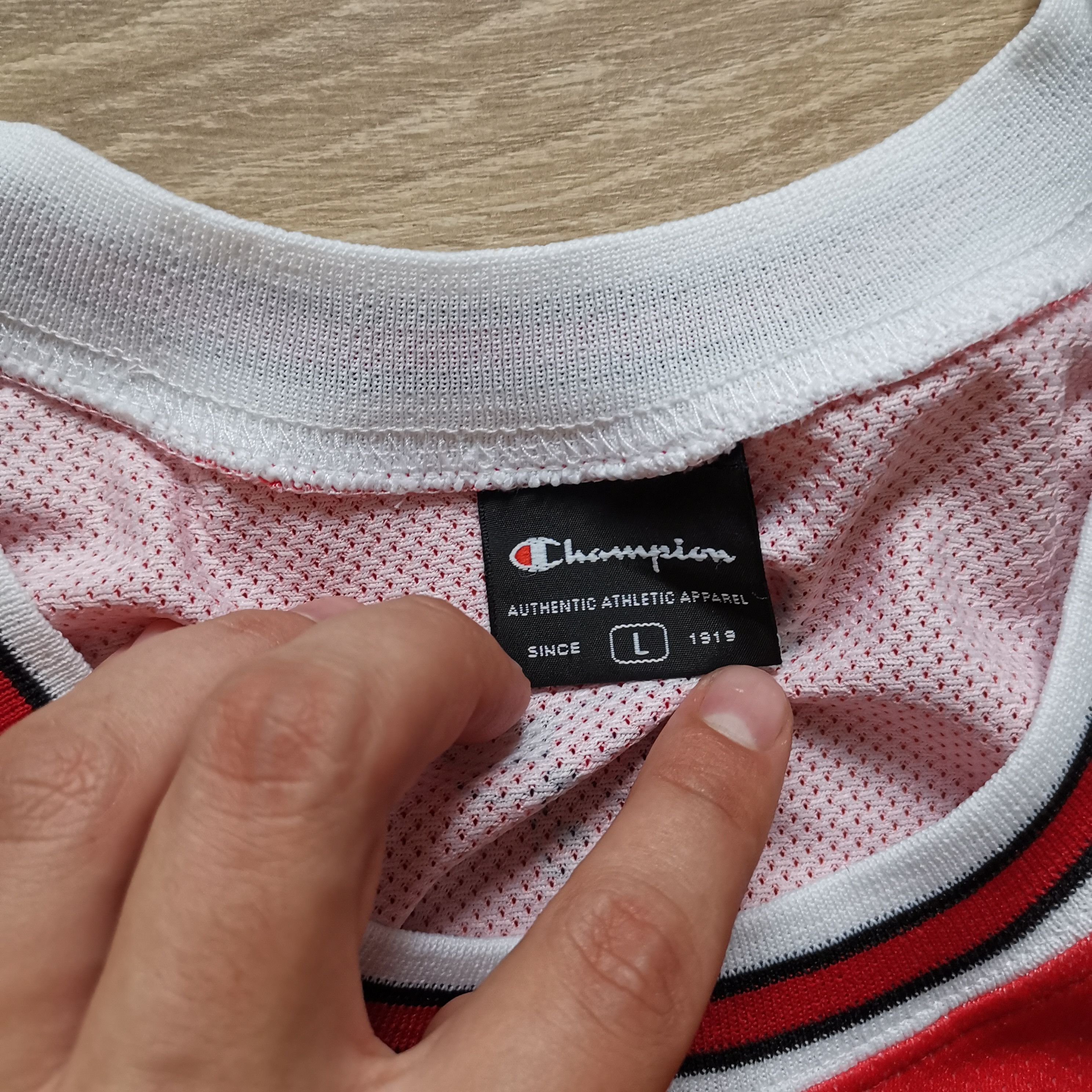 Champion Vintage Champion Chicago Bulls #3 Wallace jersey Size US L / EU 52-54 / 3 - 3 Thumbnail