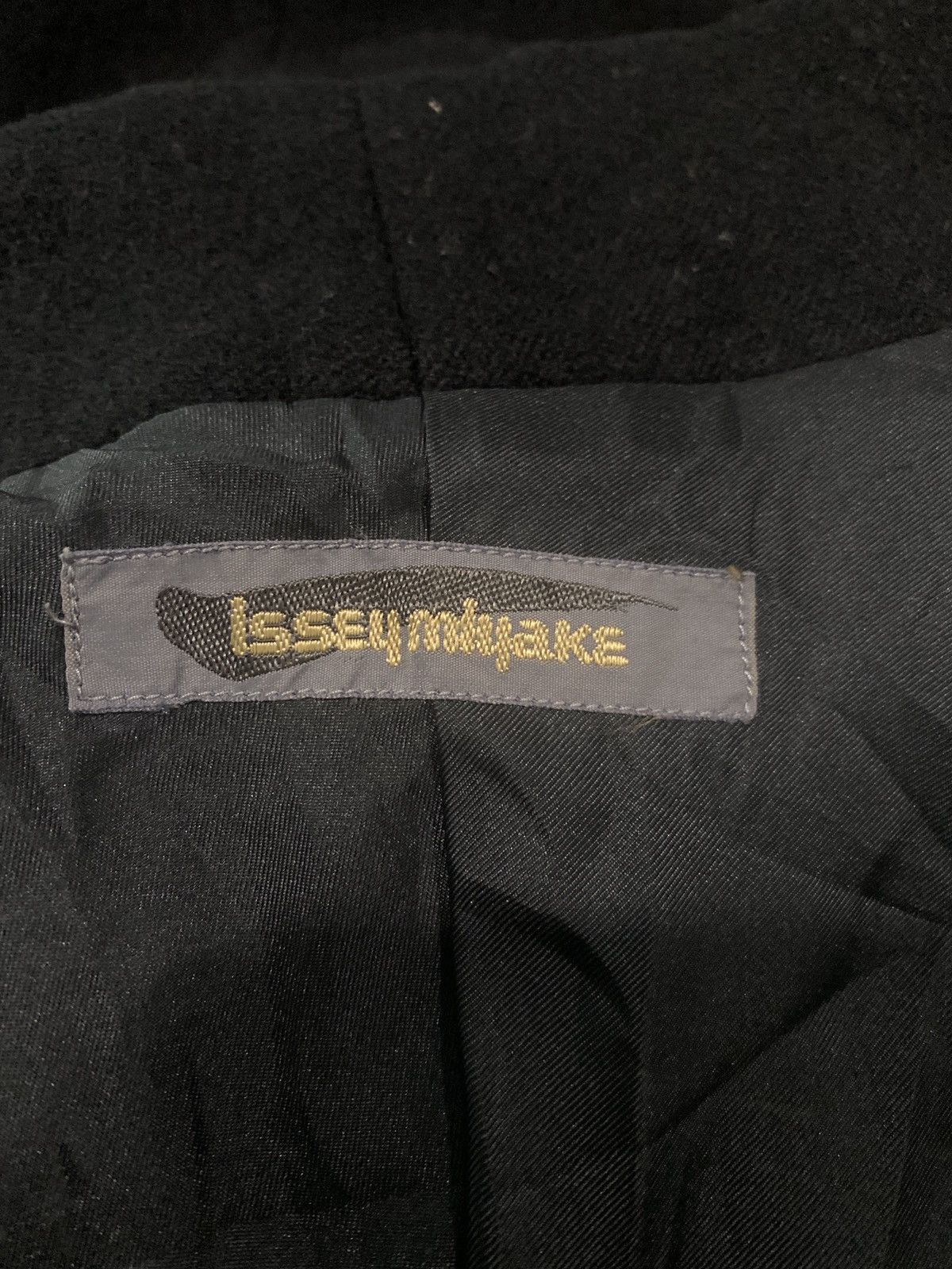 Issey Miyake SUPER RARE VINTAGE ISSEY MIYAKE JACKET, GREY TAG Size US M / EU 48-50 / 2 - 7 Thumbnail