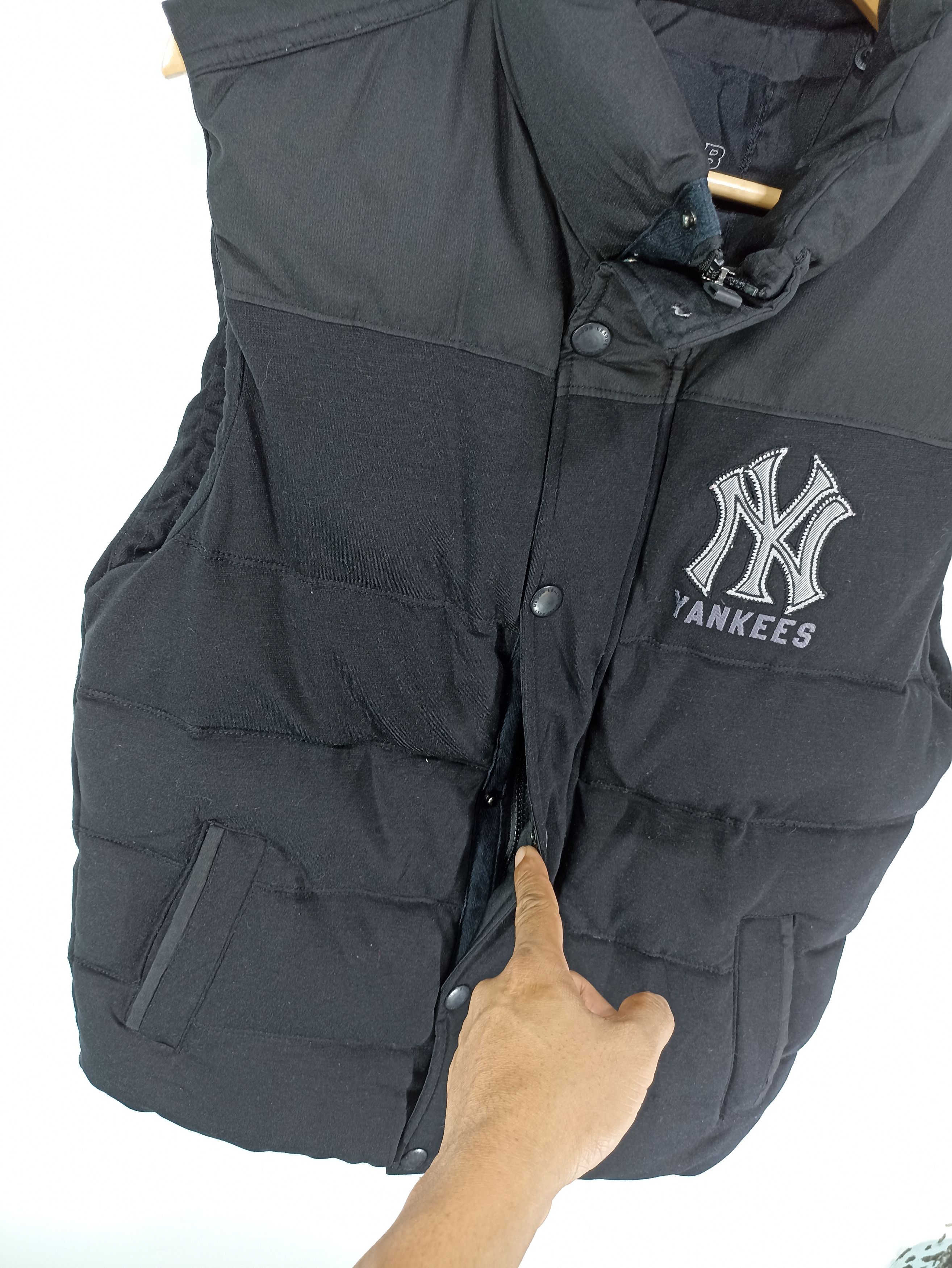 Japanese Brand × New York Yankees × Vintage NY Yankees Puffer down Vest Size US M / EU 48-50 / 2 - 5 Thumbnail