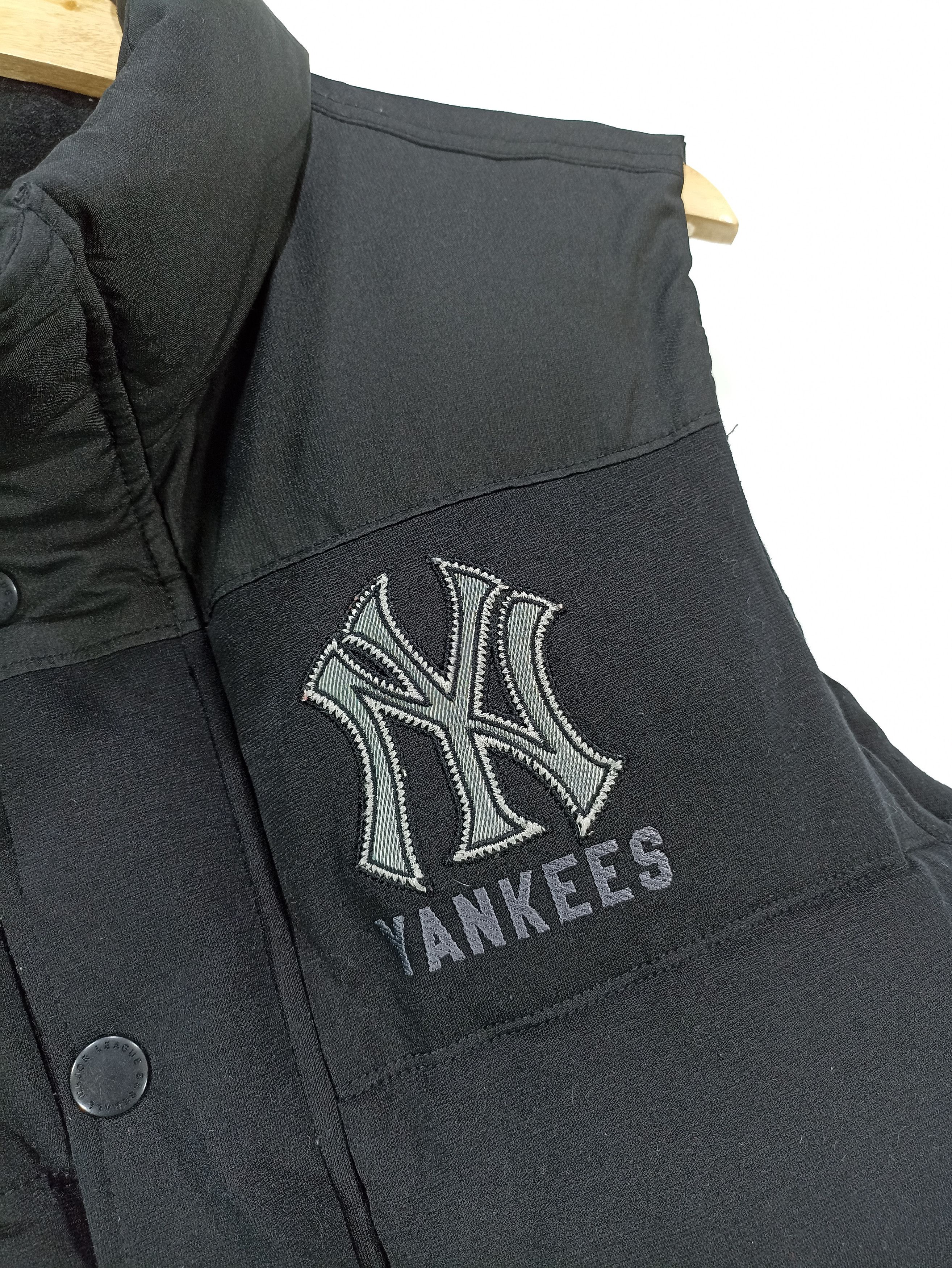 Japanese Brand × New York Yankees × Vintage NY Yankees Puffer down Vest Size US M / EU 48-50 / 2 - 3 Thumbnail