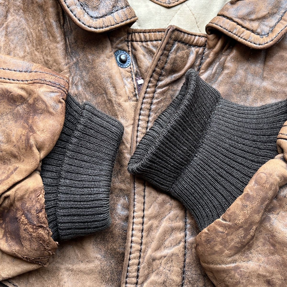 BIGI × Genuine Leather × Vintage Barbiche Men's Bigi Genuine Leather Vintage 80s Japan Size US L / EU 52-54 / 3 - 7 Thumbnail