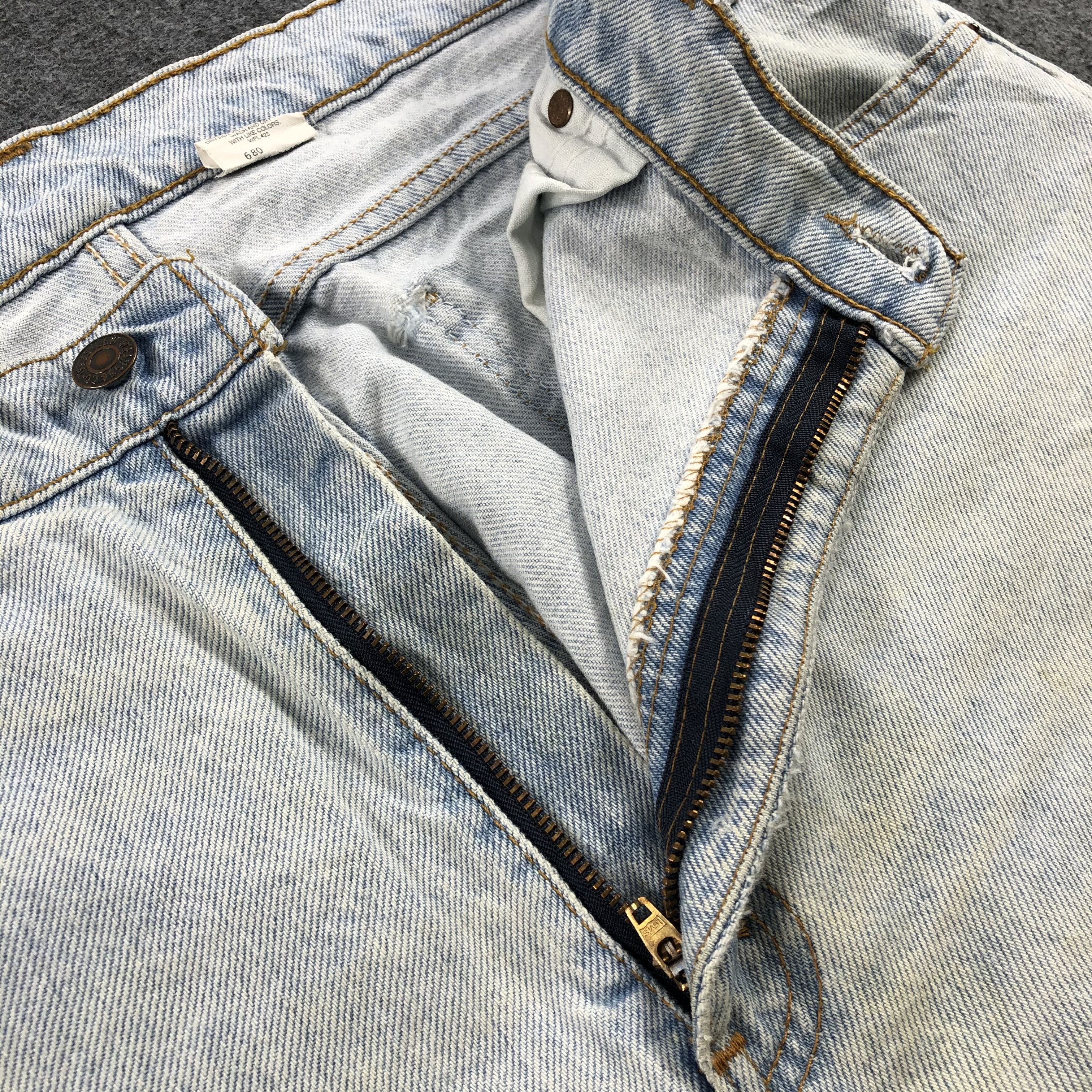 Levi's × Vintage Vintage Light Wash Levis 550 Orange Tab Jeans-JM1181 Size US 36 / EU 52 - 8 Thumbnail