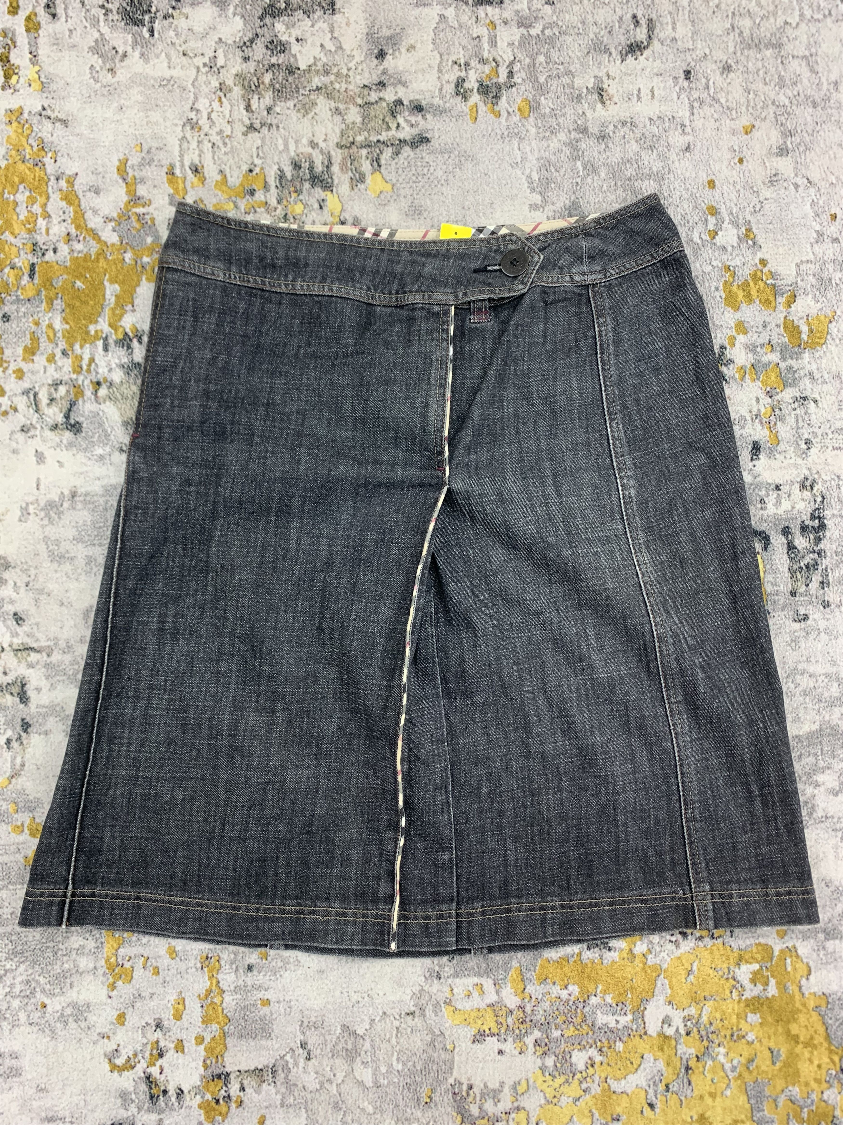 Burberry Burberry Denim Skirt 31x15 Size 31" - 1 Thumbnail