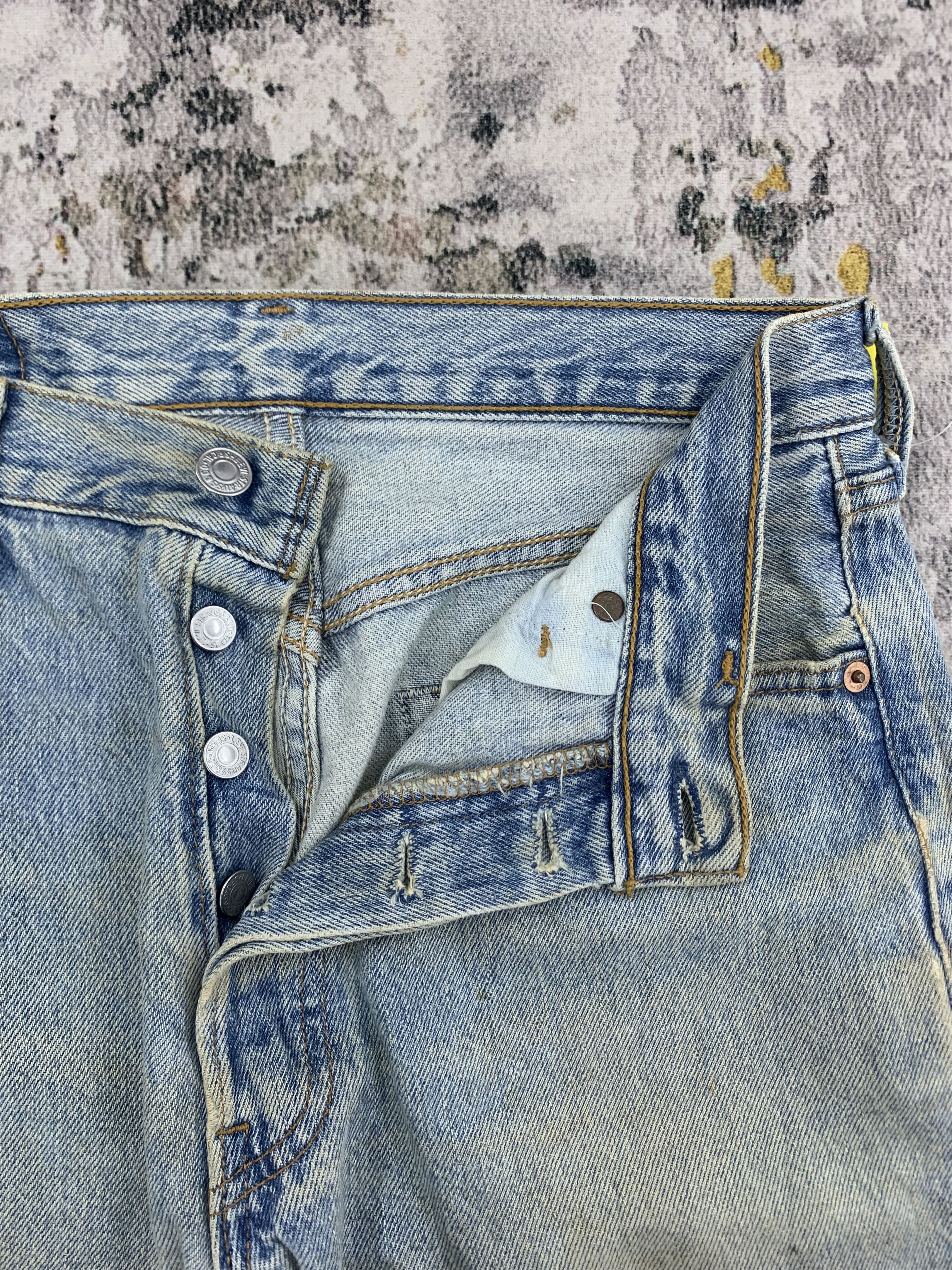 Levi's Vintage Levi's 501 Denim 30x30.5 Distressed Faded Dirty Size 30" / US 8 / IT 44 - 3 Thumbnail