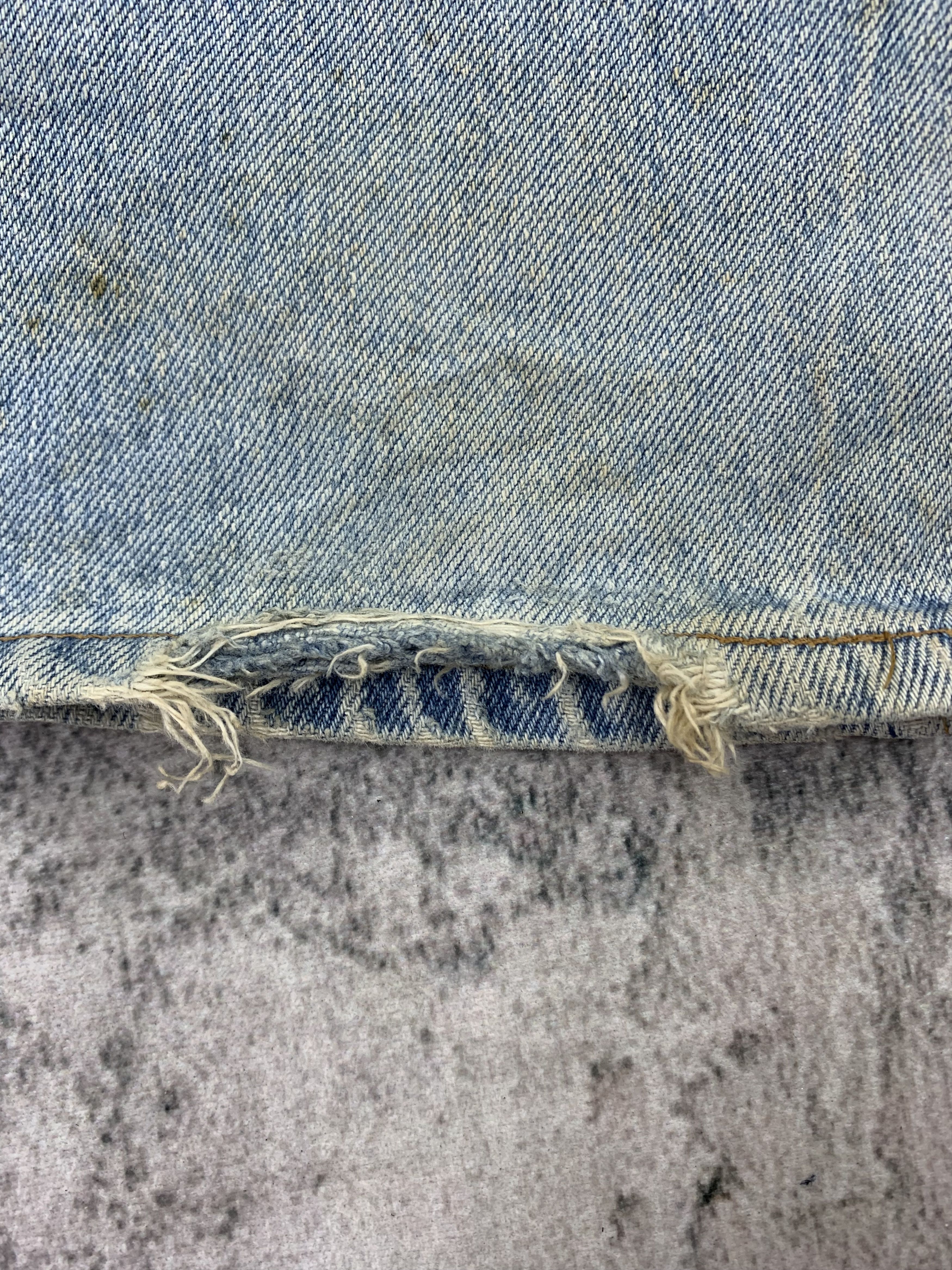 Levi's Vintage Levi's 501 Denim 30x30.5 Distressed Faded Dirty Size 30" / US 8 / IT 44 - 14 Thumbnail