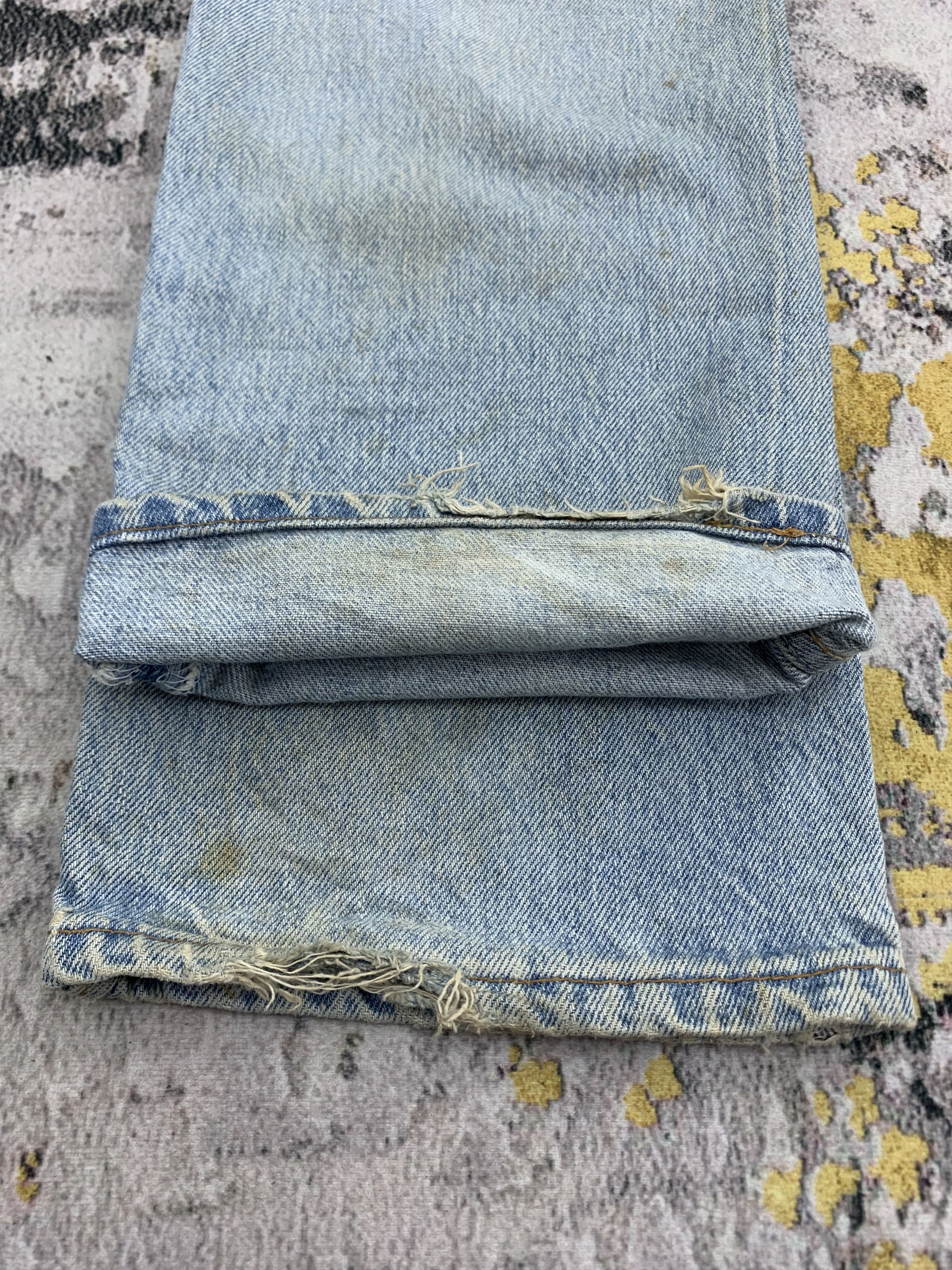 Levi's Vintage Levi's 501 Denim 30x30.5 Distressed Faded Dirty Size 30" / US 8 / IT 44 - 16 Thumbnail