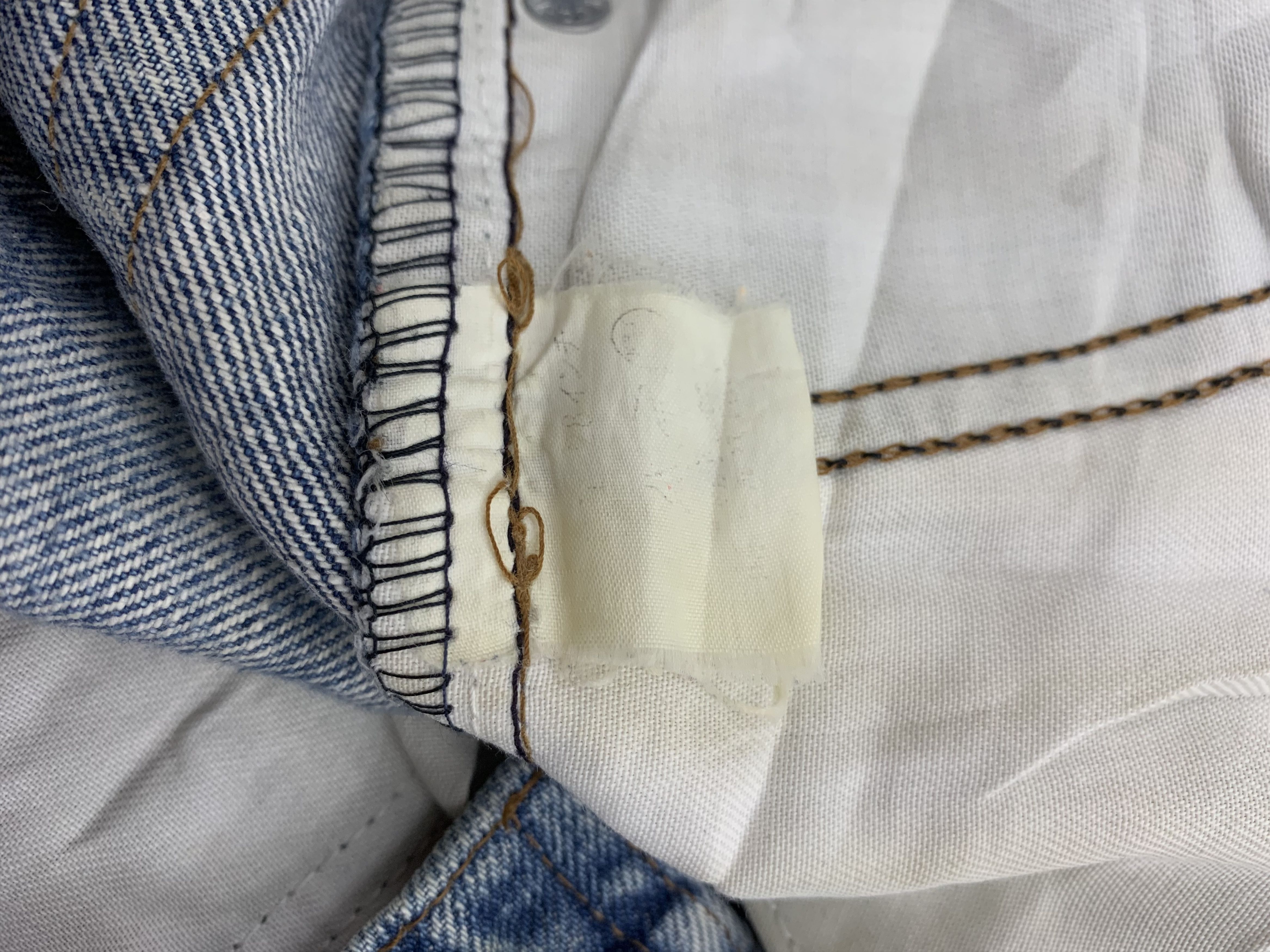 Levi's Vintage Levi's Denim 26x31 Distressed Faded Size US 26 / EU 42 - 9 Thumbnail