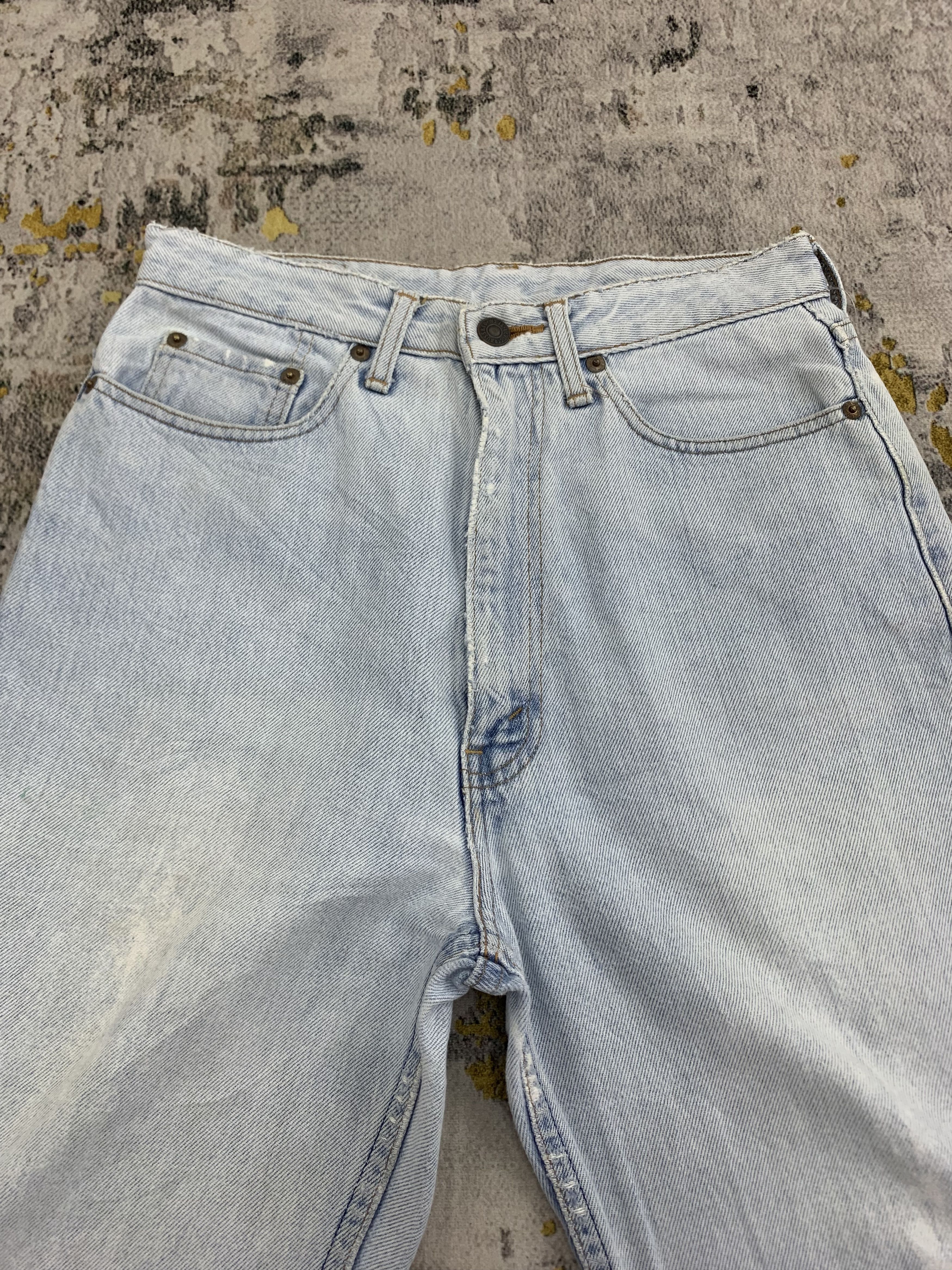 Levi's Vintage Levi's 515 Short Denim 26x10 Ripped Faded Size US 26 / EU 42 - 2 Thumbnail