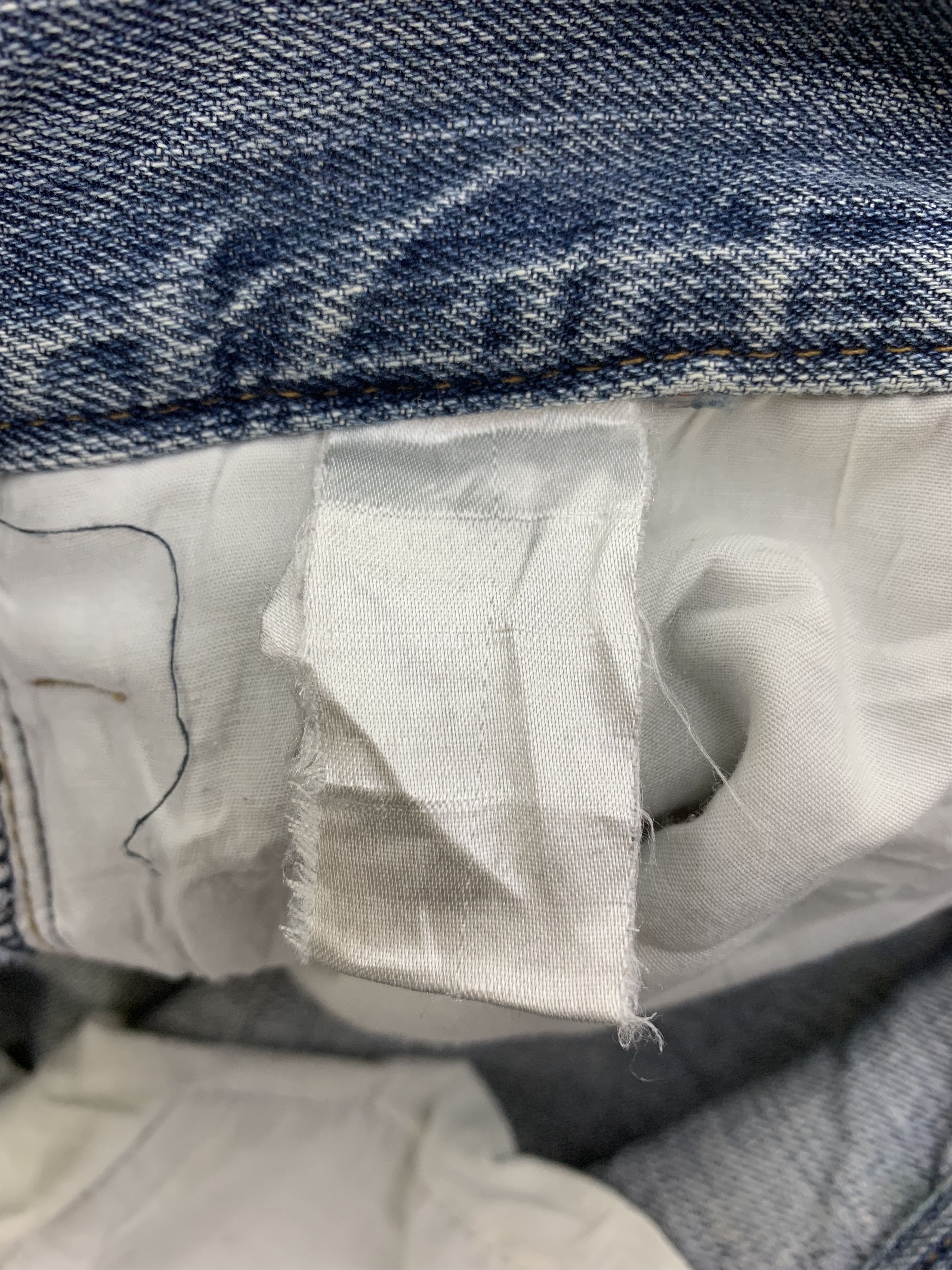Japanese Brand Japanese Brand Embroidered Denim 39x27 Distressed Dirty Size US 39 - 4 Thumbnail
