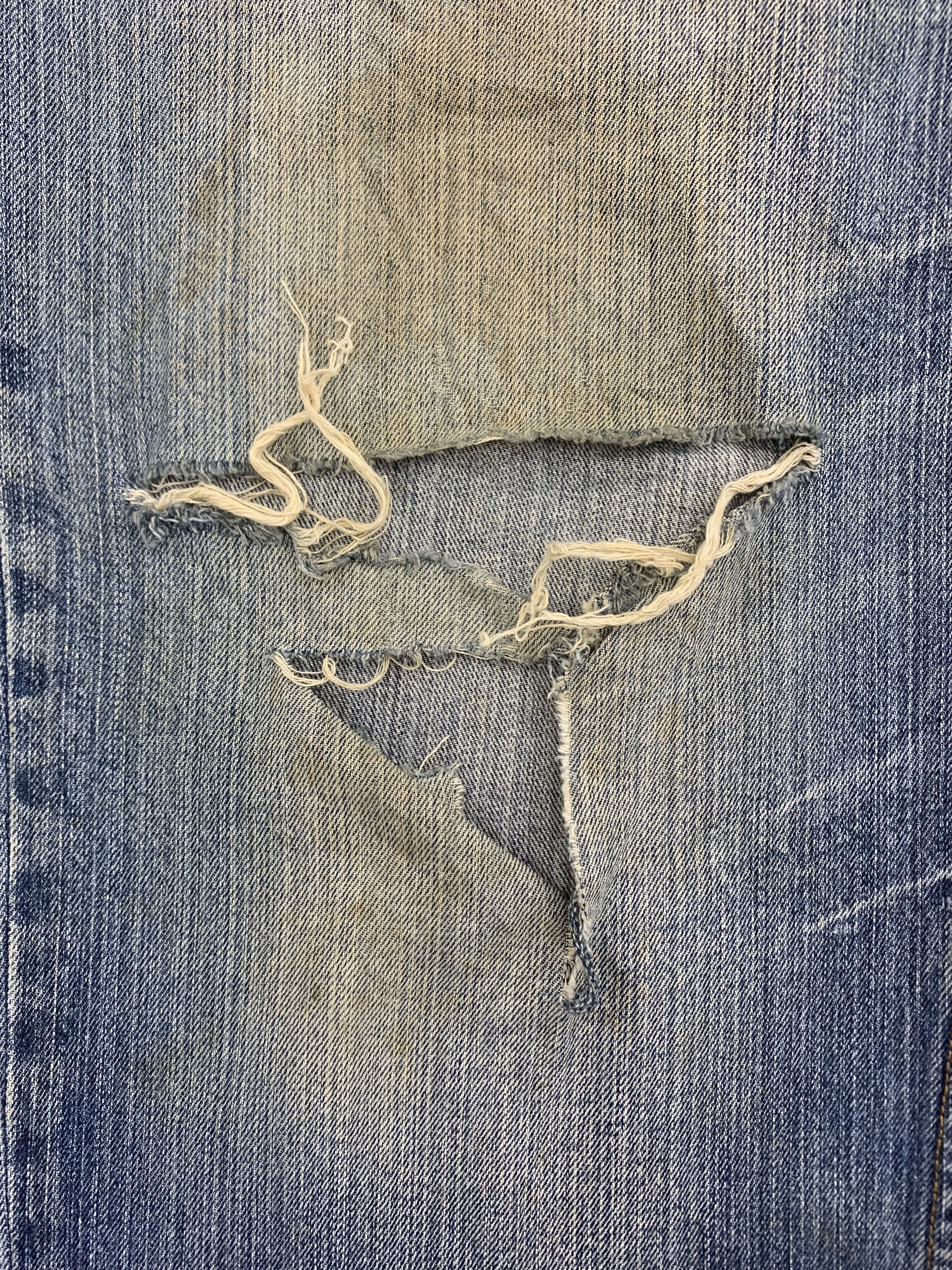 Japanese Brand Japanese Brand Embroidered Denim 39x27 Distressed Dirty Size US 39 - 9 Thumbnail