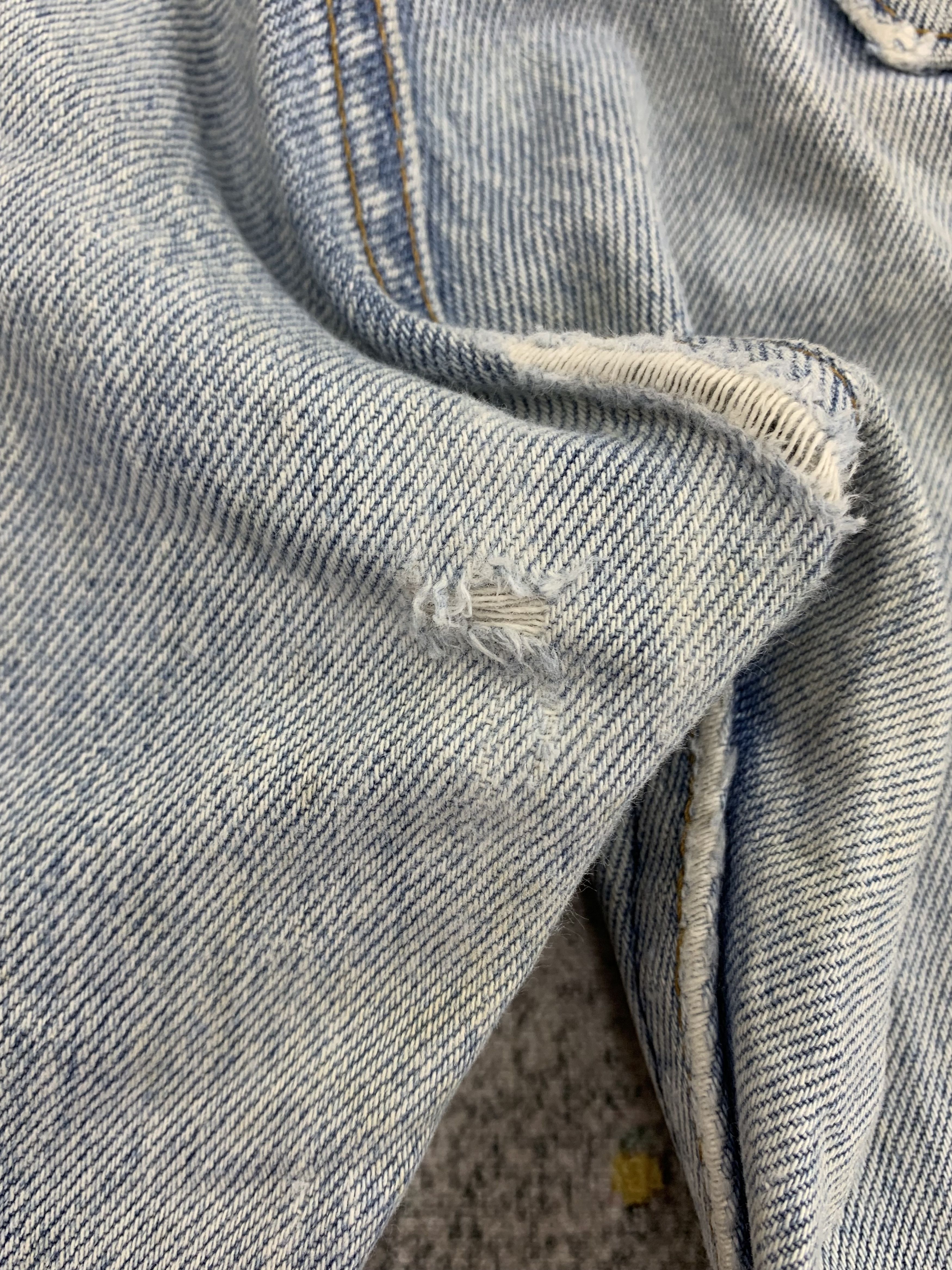 Levi's Vintage Levi's 501xx Denim 29x31.5 Distressed Faded Dirty Size US 29 - 10 Thumbnail