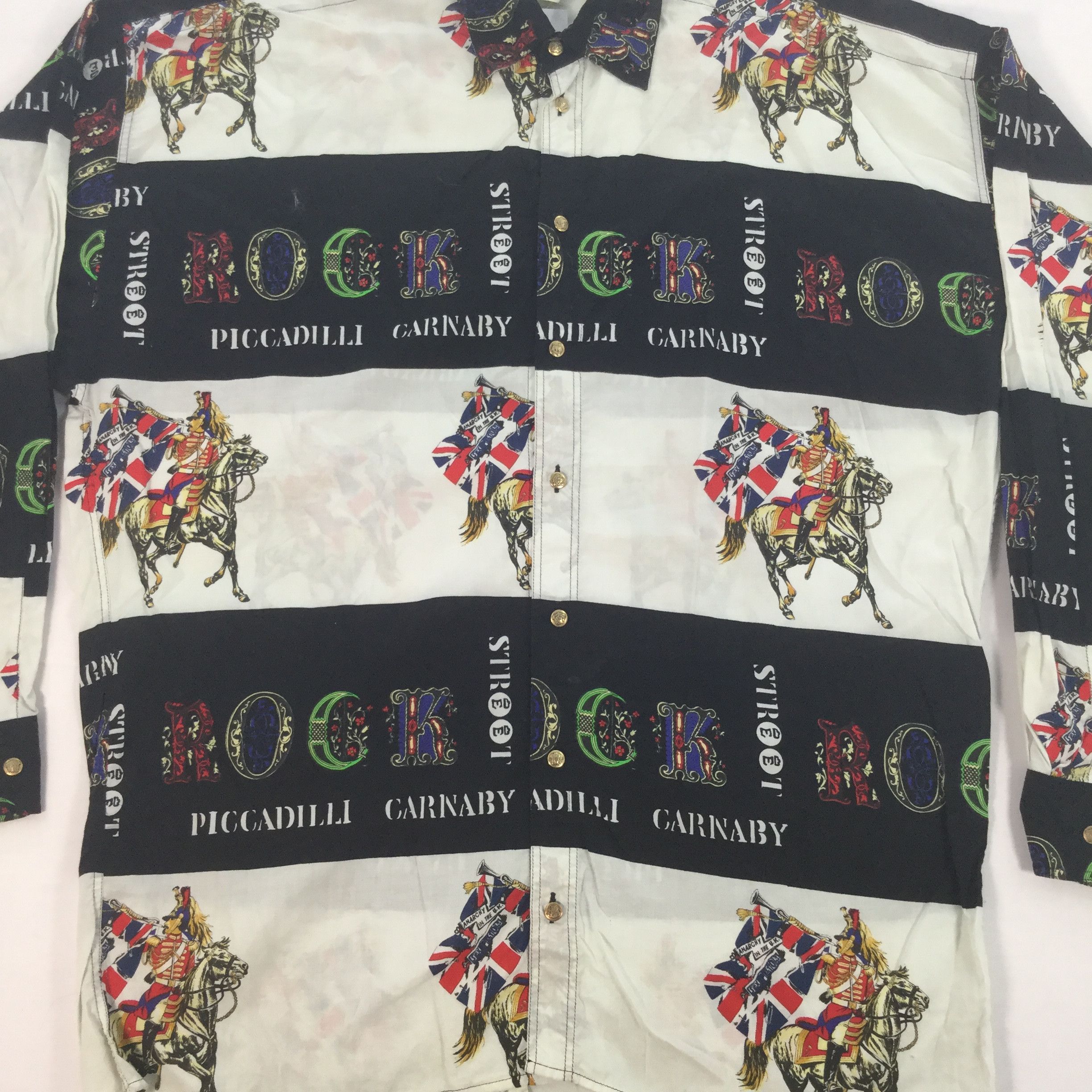 Versace Vintage VERSACE ROCKPICCADILLY CARNABY SHIRT Size US L / EU 52-54 / 3 - 3 Thumbnail