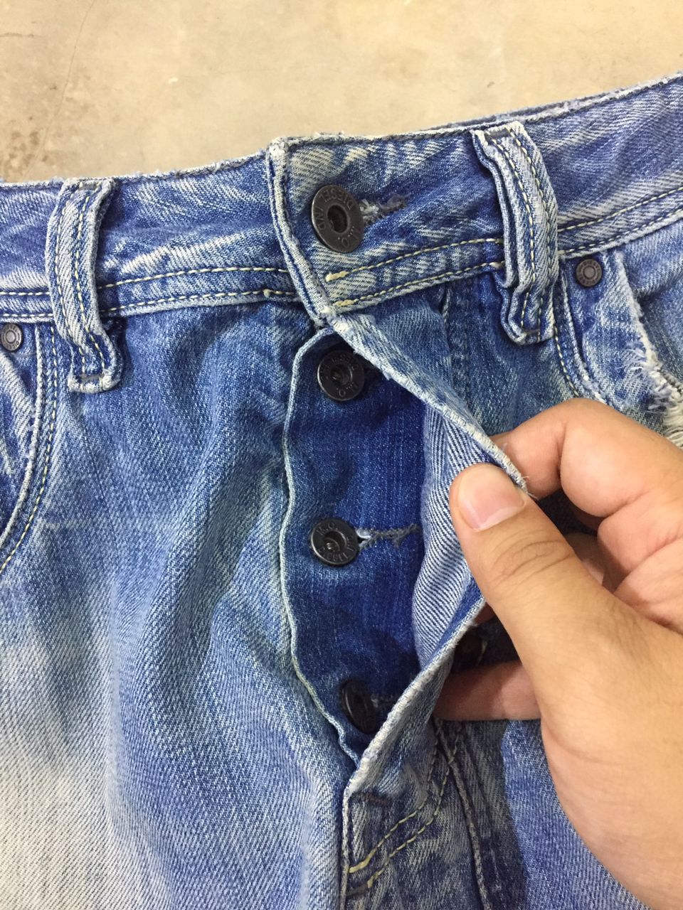 Diesel Diesel Lemmen 008EW Italy Distressed Jeans W33 L42.5 Size US 33 - 9 Thumbnail