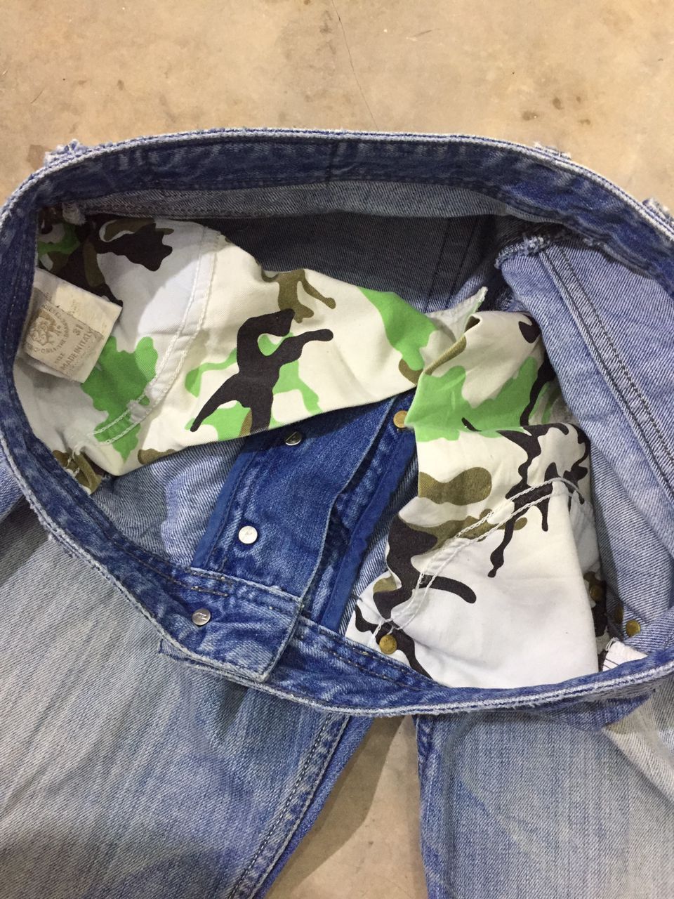 Diesel Diesel Lemmen 008EW Italy Distressed Jeans W33 L42.5 Size US 33 - 13 Thumbnail
