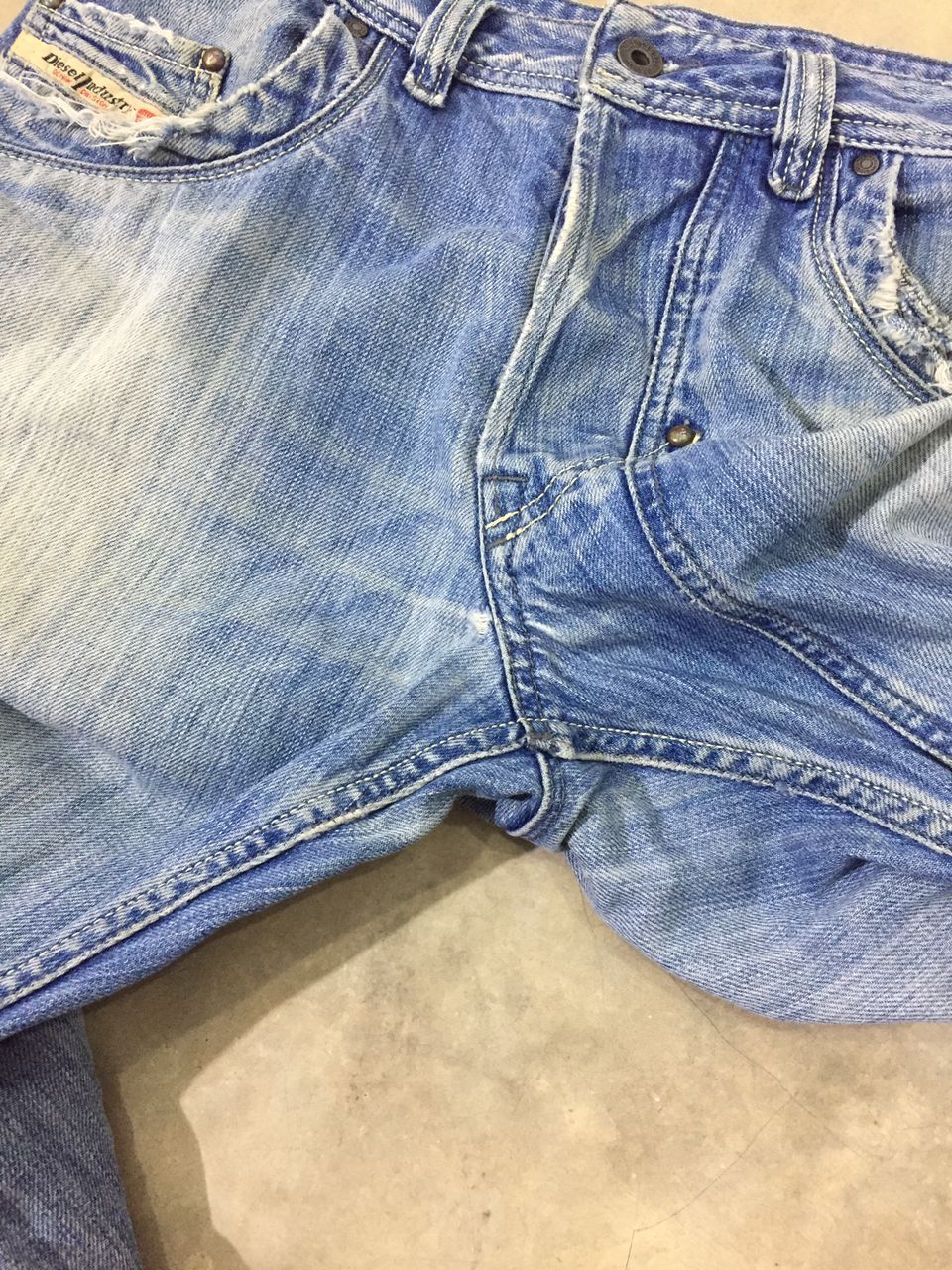 Diesel Diesel Lemmen 008EW Italy Distressed Jeans W33 L42.5 Size US 33 - 14 Thumbnail