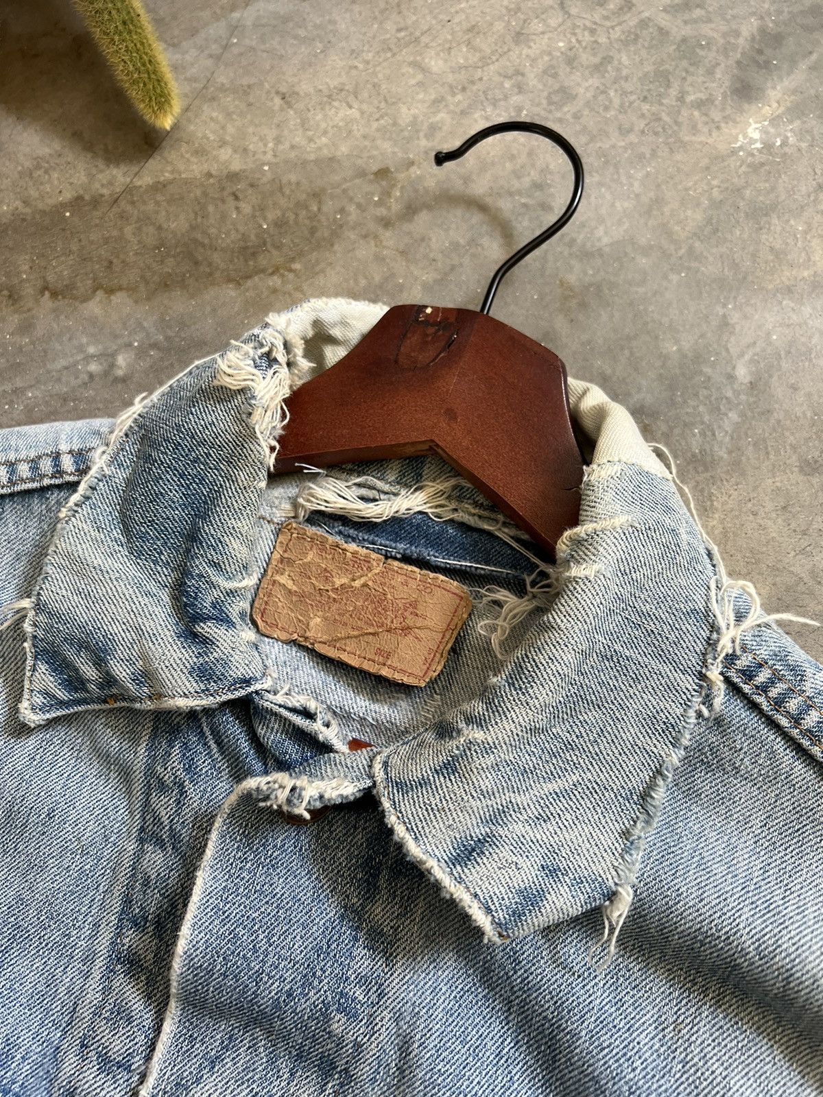 Levi's Vintage Clothing × Vintage Levi's Patchwork Distressed Denim Jacket Size US S / EU 44-46 / 1 - 11 Thumbnail