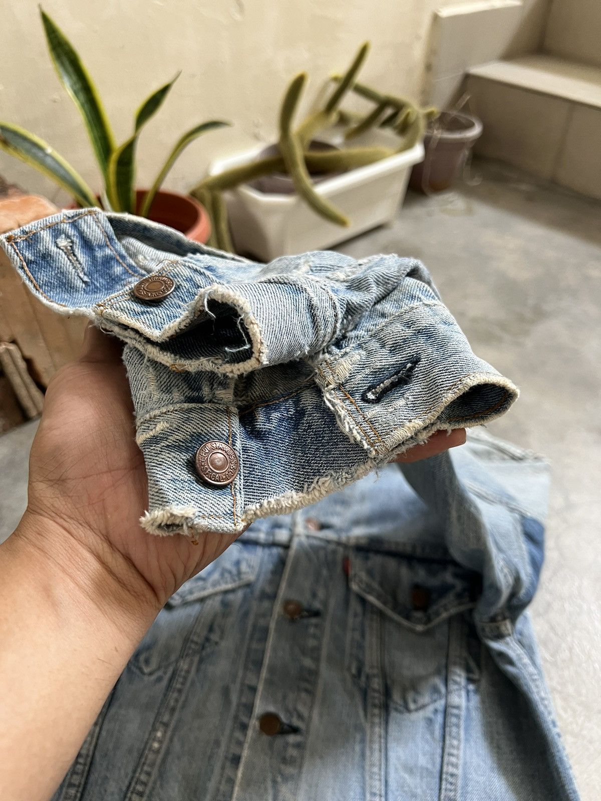 Levi's Vintage Clothing × Vintage Levi's Patchwork Distressed Denim Jacket Size US S / EU 44-46 / 1 - 10 Thumbnail