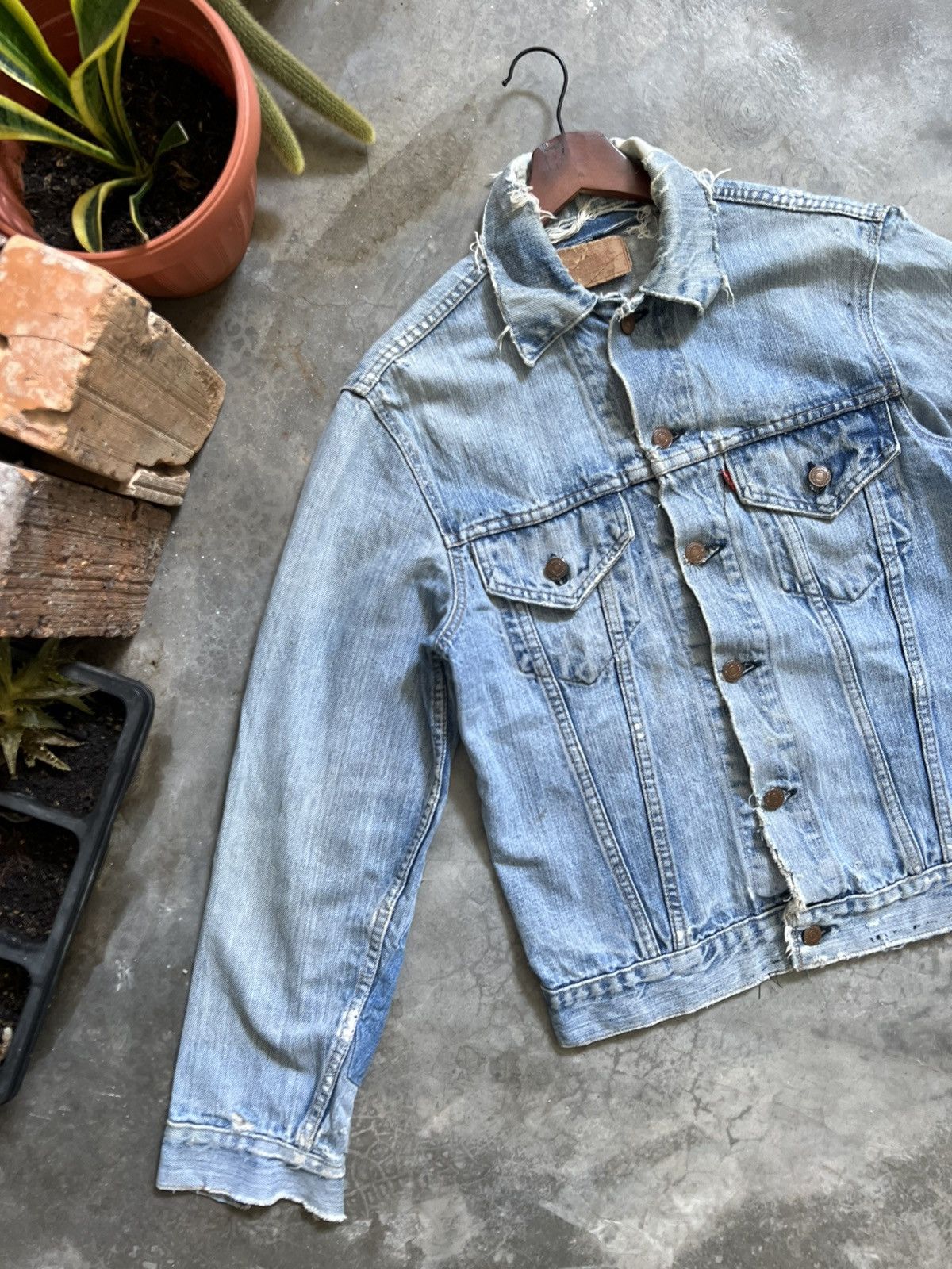 Levi's Vintage Clothing × Vintage Levi's Patchwork Distressed Denim Jacket Size US S / EU 44-46 / 1 - 5 Thumbnail
