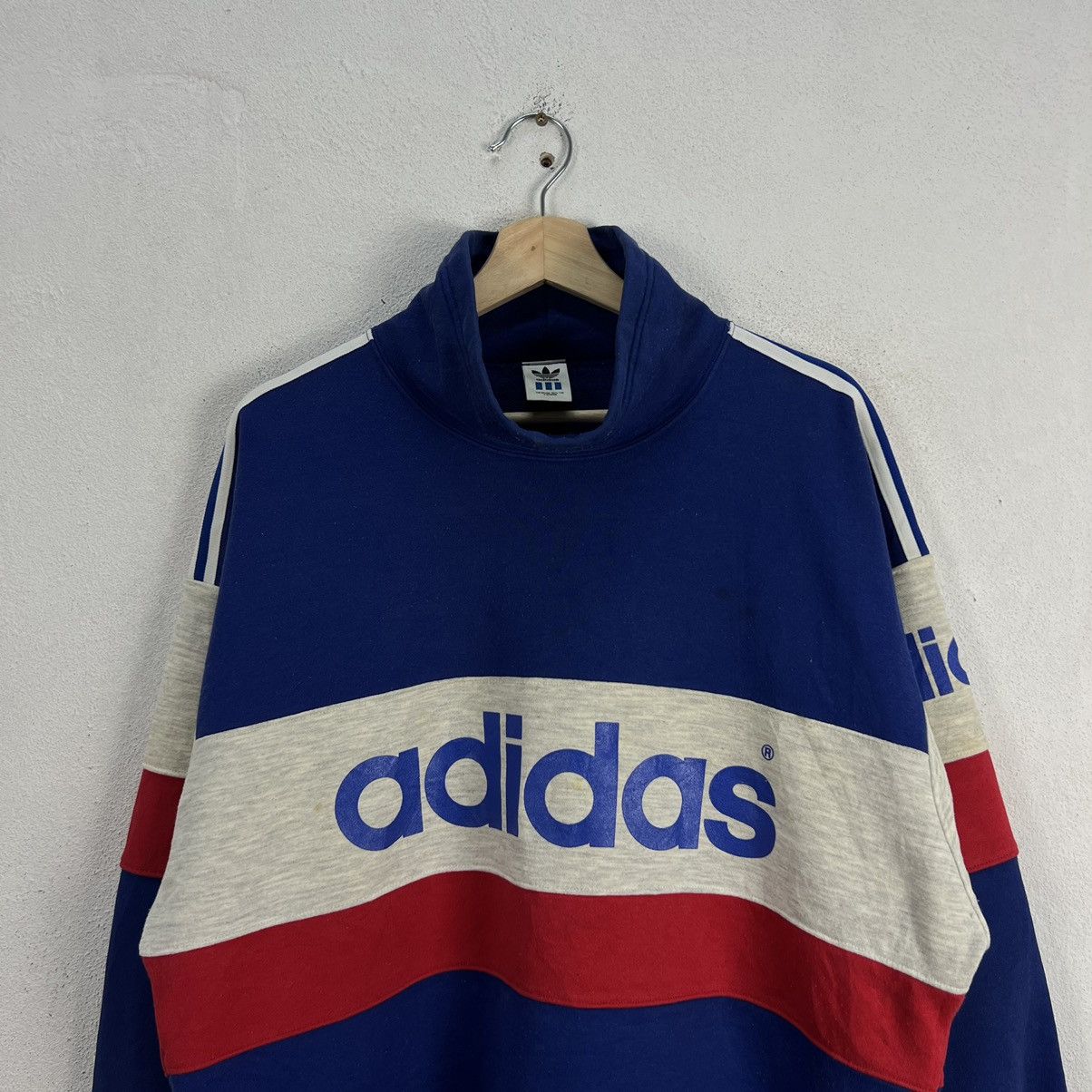 VINTAGE ADIDAS BIG LOGO SWEATSHIRT INSPIRED BY RUN DMC BAND