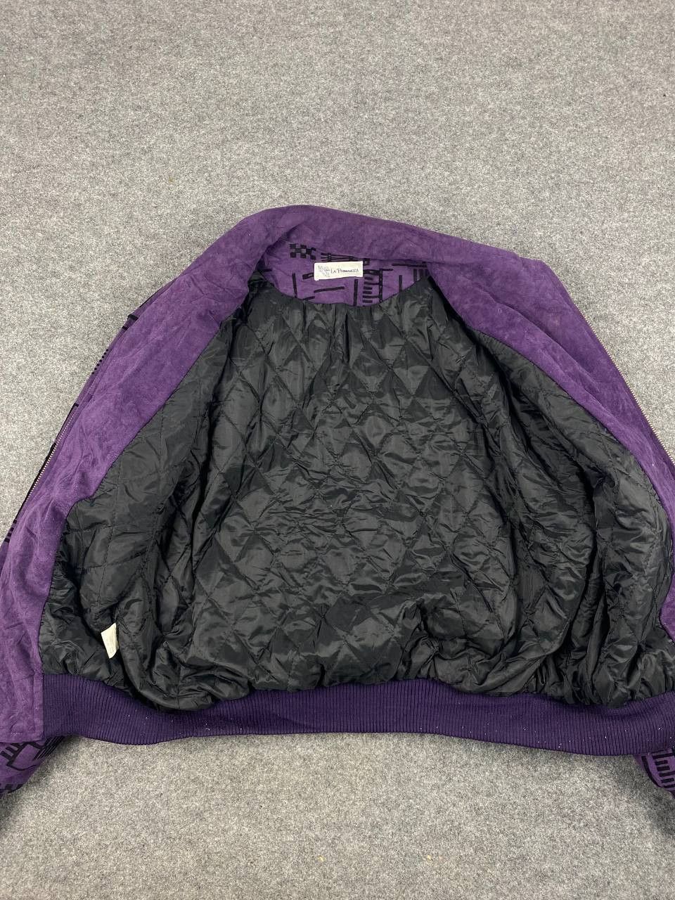 Japanese Brand vintage japanese brands velvet jacket nice design Size US XL / EU 56 / 4 - 6 Thumbnail