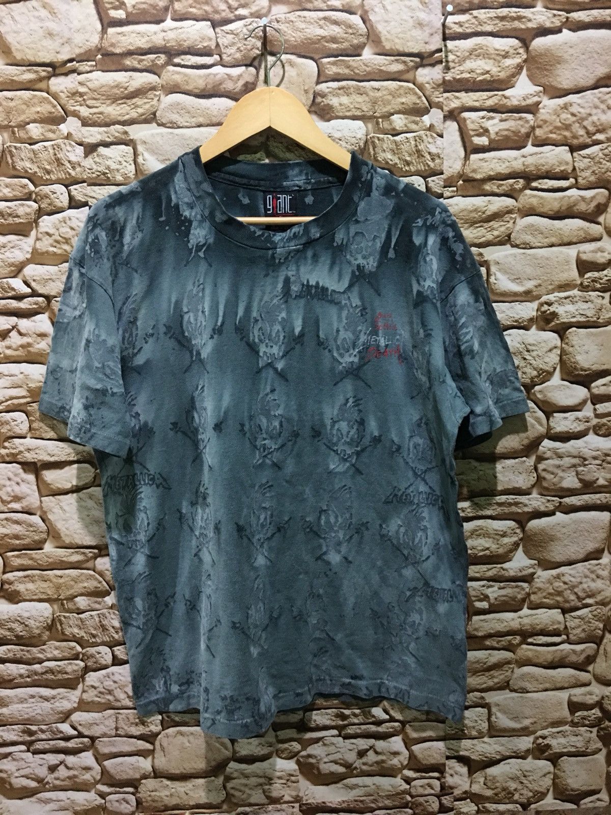 Band Tees Vintage metallica birth school death full print tour shirt Size US L / EU 52-54 / 3 - 1 Thumbnail