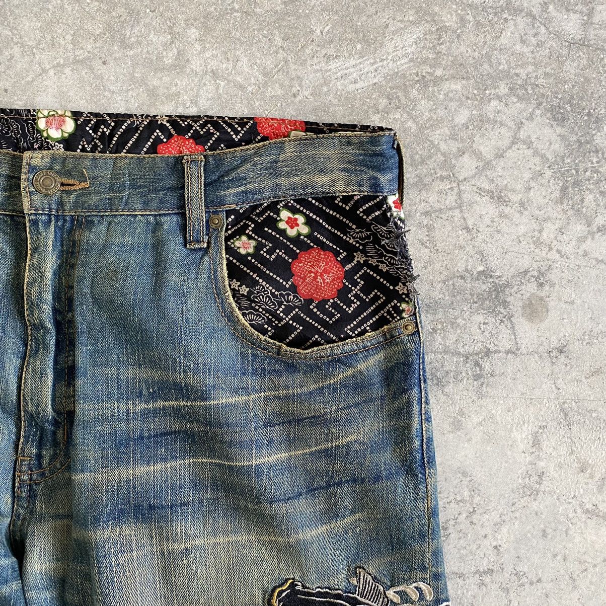 Designer Karakuri Tamashii Style Dominate Embroidered Koi Fish Jeans Size US 37 - 6 Thumbnail