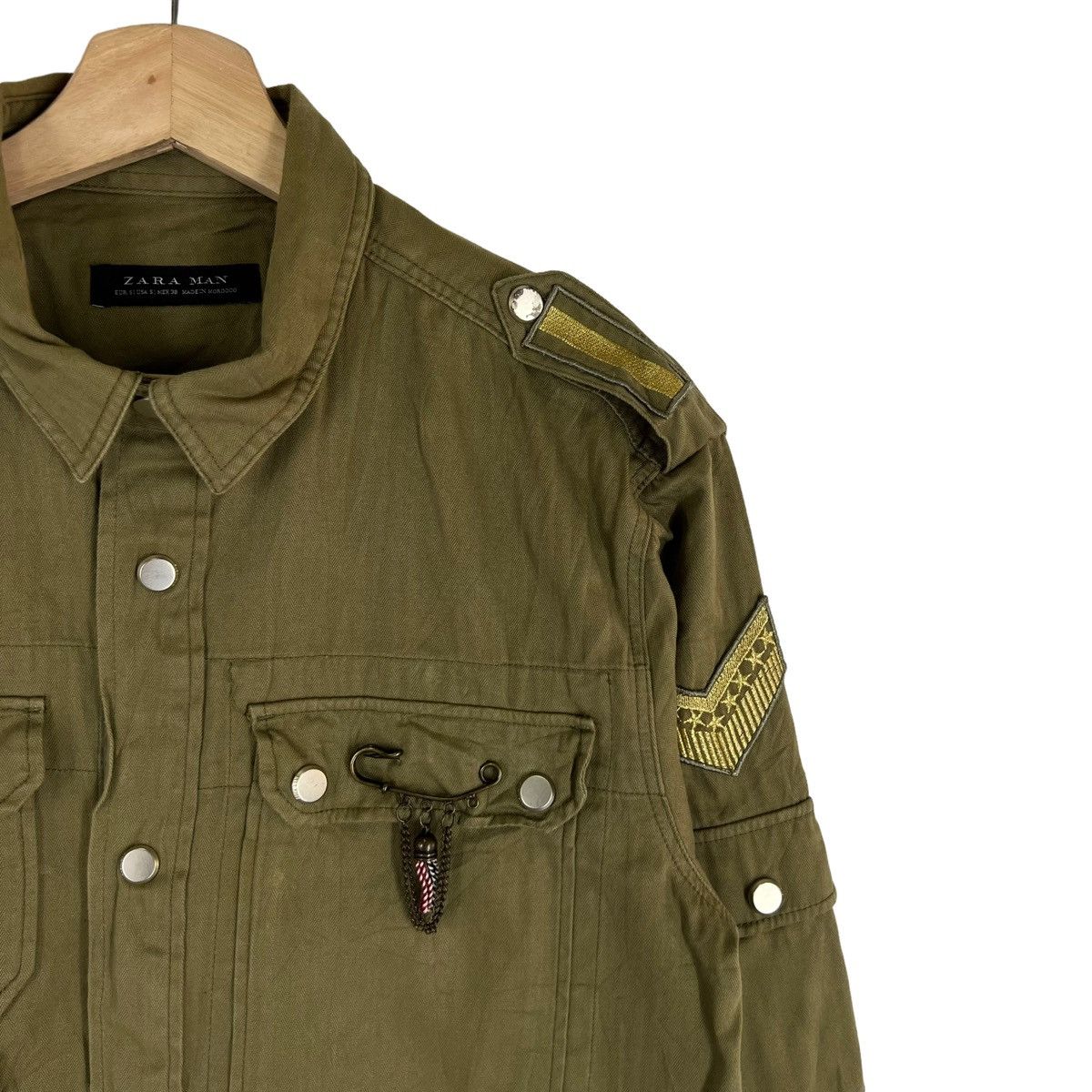Japanese Brand VINTAGE ZARA MAN MILITARY DESIGN JACKET Size US S / EU 44-46 / 1 - 6 Thumbnail