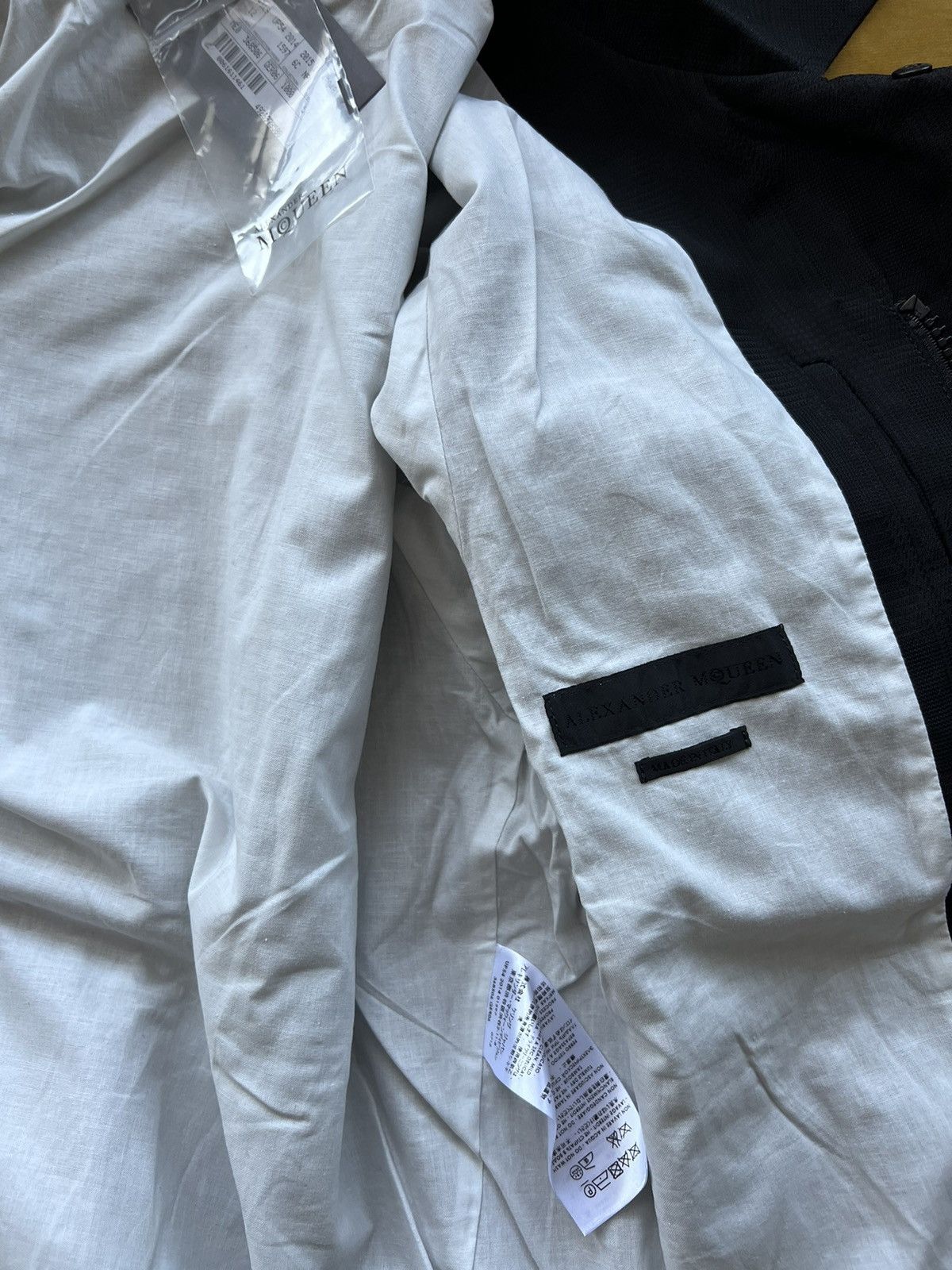 Alexander McQueen €1430 Prince of Wales Harrington-style jacket, Italy Size US M / EU 48-50 / 2 - 17 Thumbnail