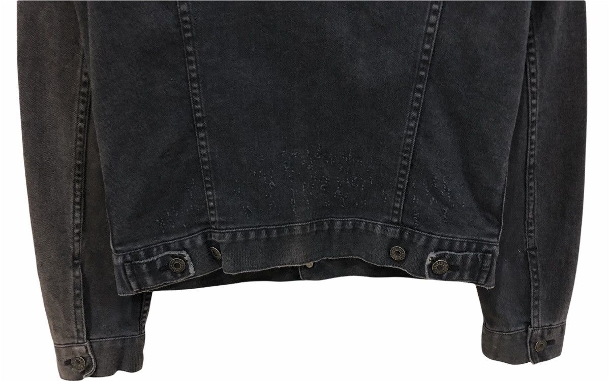 Levi's VINTAGE LEVI’S 70516 DISTRESSED BLACK DENIM TRUCKER JACKET Size US S / EU 44-46 / 1 - 8 Thumbnail