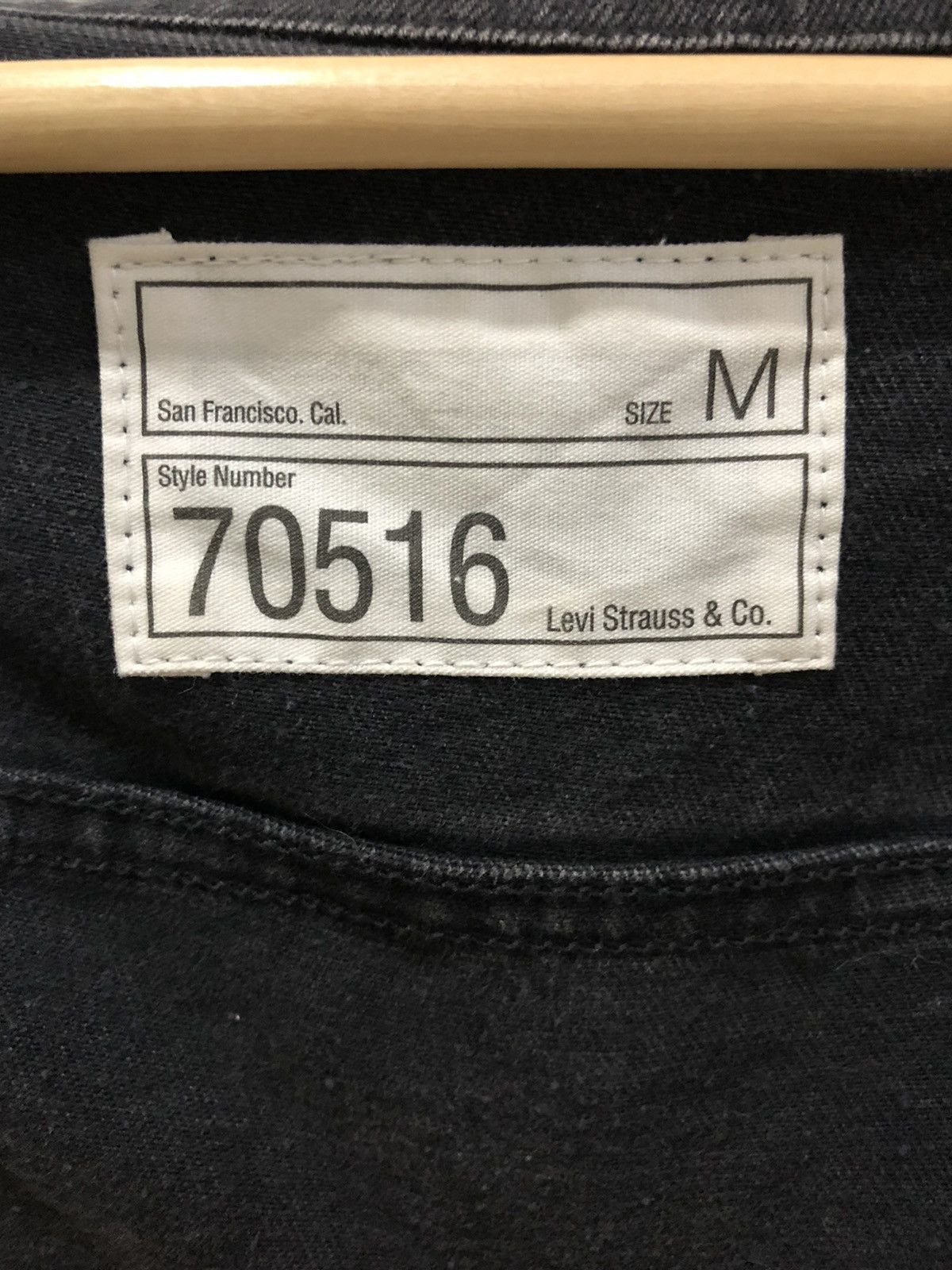 Levi's VINTAGE LEVI’S 70516 DISTRESSED BLACK DENIM TRUCKER JACKET Size US S / EU 44-46 / 1 - 12 Thumbnail