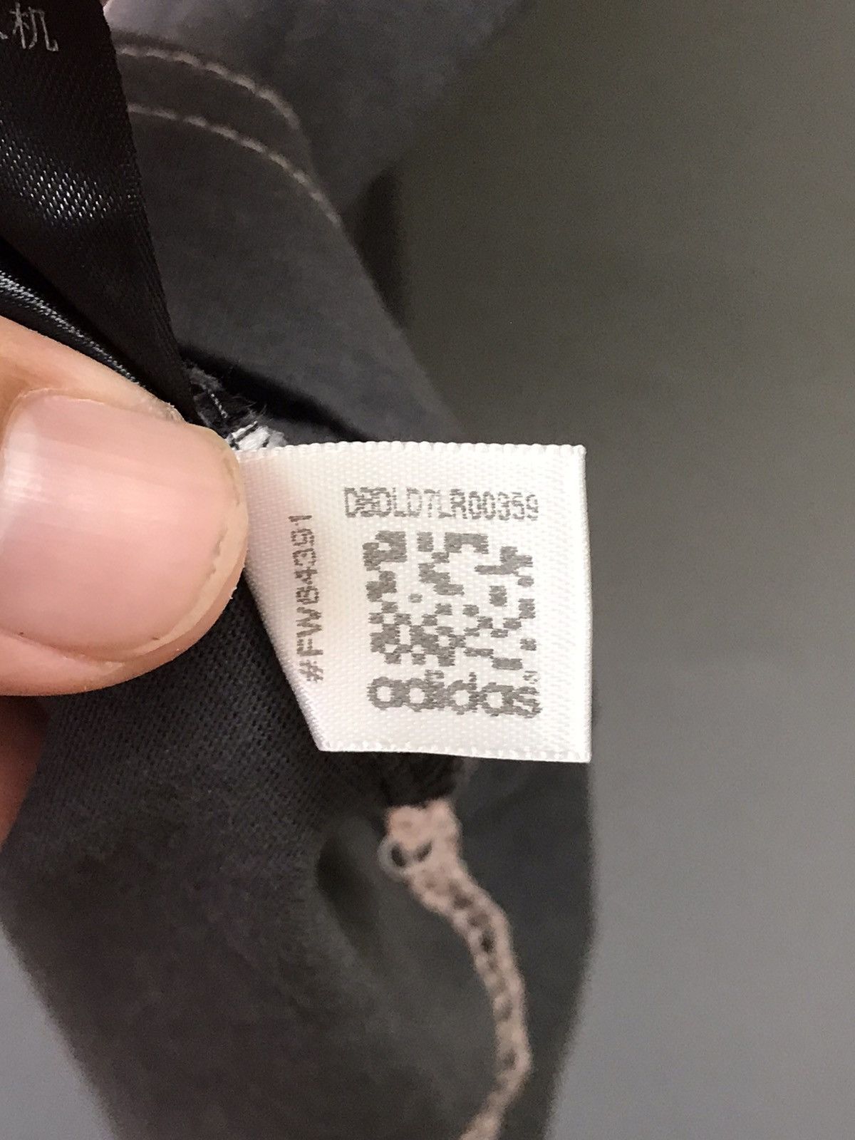 Adidas × Y-3 Vintage Yohji Yamamoto Adidas Tee Size US M / EU 48-50 / 2 - 8 Thumbnail