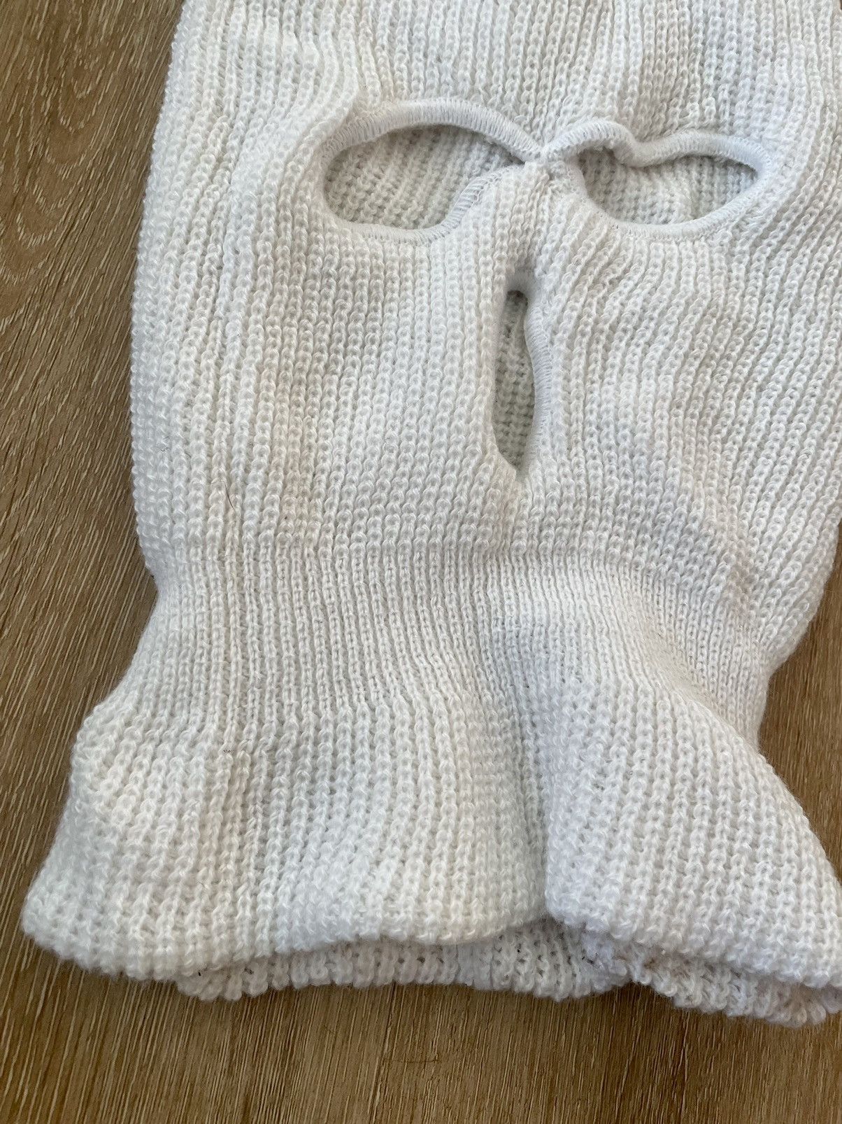 Vintage VINTAGE Y2K RETRO 3-HOLE SKI MASK KNIT FACECOVER Size ONE SIZE - 1 Thumbnail