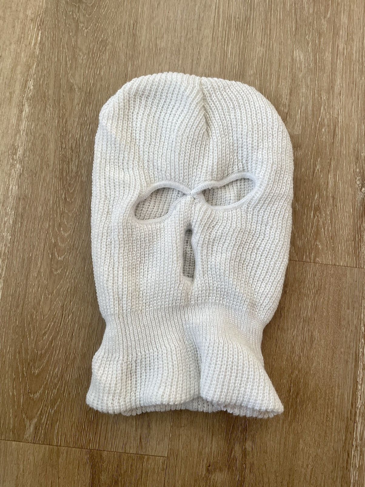 Vintage VINTAGE Y2K RETRO 3-HOLE SKI MASK KNIT FACECOVER Size ONE SIZE - 2 Thumbnail
