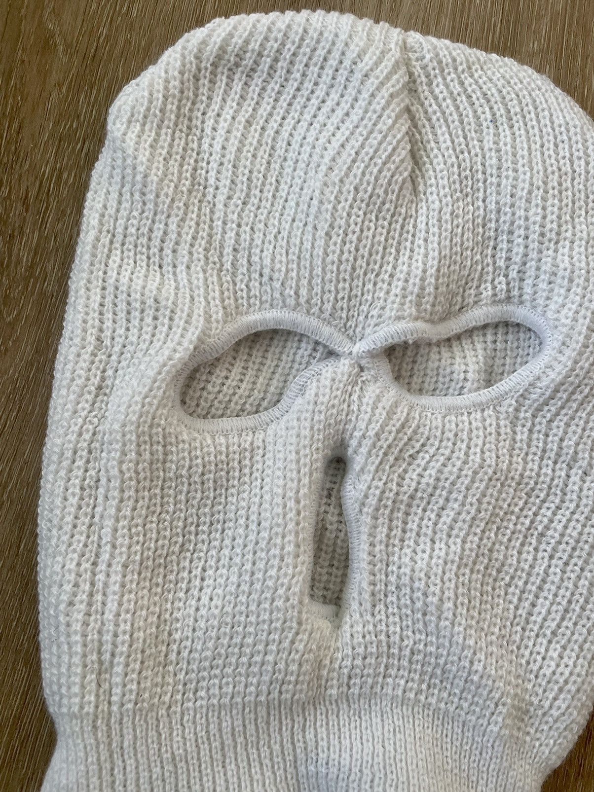 Vintage VINTAGE Y2K RETRO 3-HOLE SKI MASK KNIT FACECOVER Size ONE SIZE - 3 Thumbnail