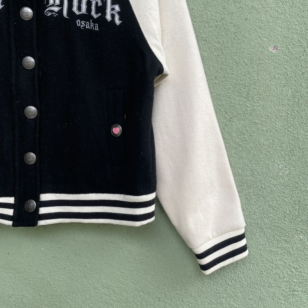 Hard Rock Cafe Vintage Hard Rock Cafe Spell Out Logo Button Up Jacket Size US S / EU 44-46 / 1 - 5 Thumbnail