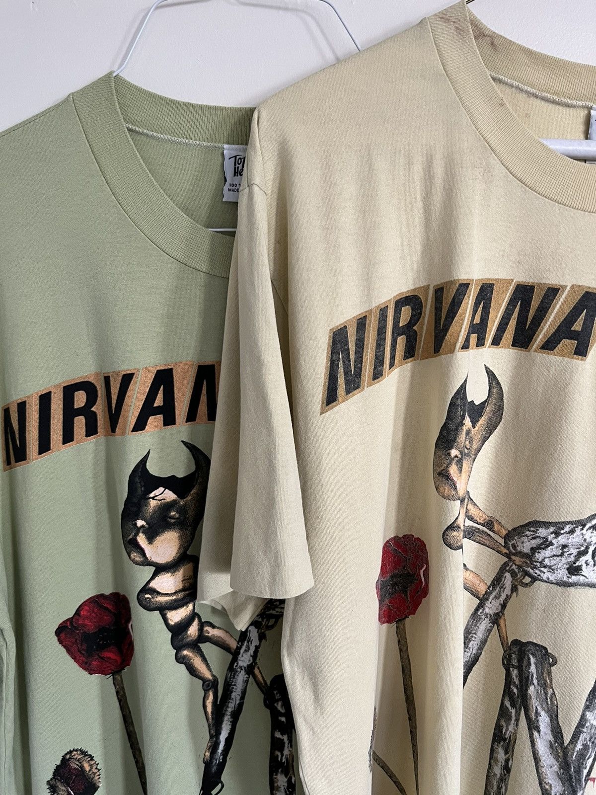 Vintage MINT 1993 Nirvana Incesticide single-stitched t-shirt, XL Size US XL / EU 56 / 4 - 19 Thumbnail