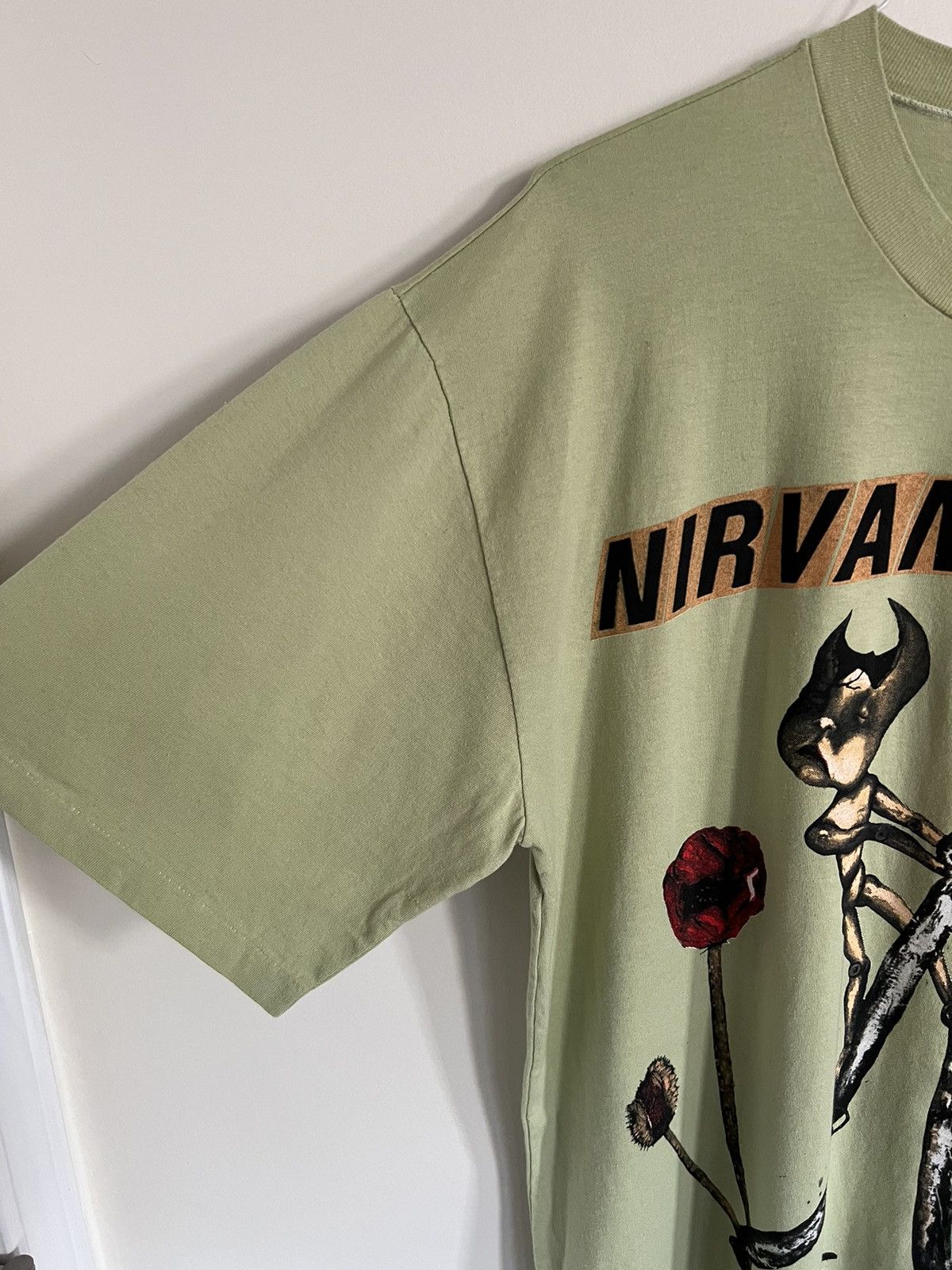 Vintage MINT 1993 Nirvana Incesticide single-stitched t-shirt, XL Size US XL / EU 56 / 4 - 4 Thumbnail